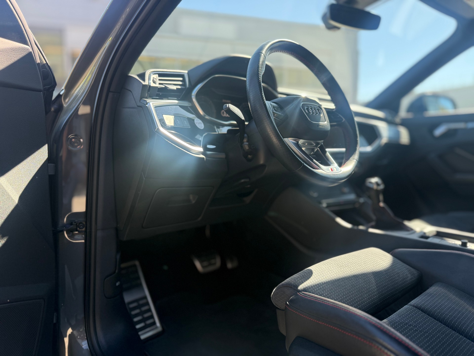 AUDI AUDI Q3 Sportback 40 TDI S line quattro S-tronic-image-19