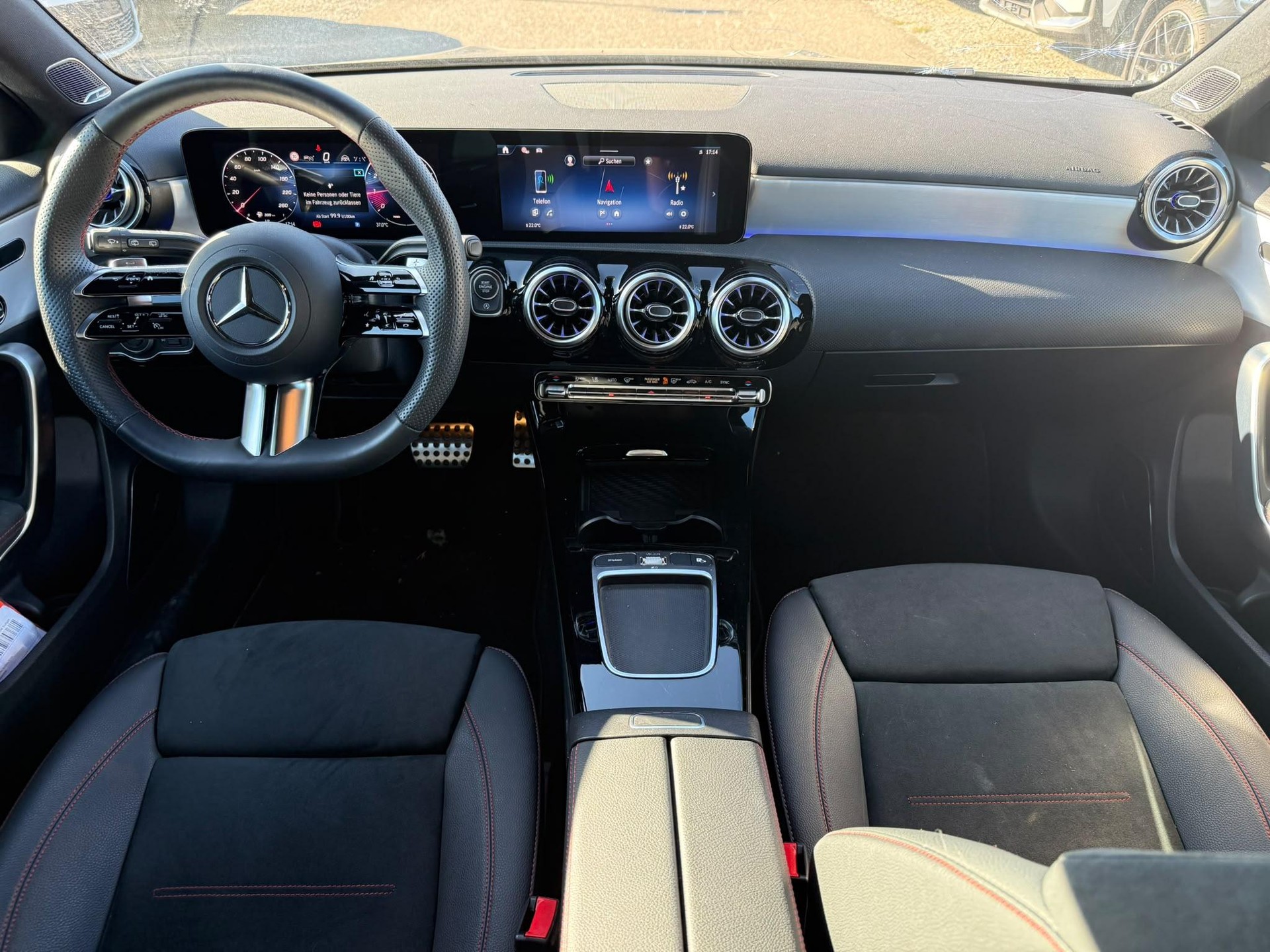 MERCEDES-BENZ A 220 AMG Line 4m-image-9