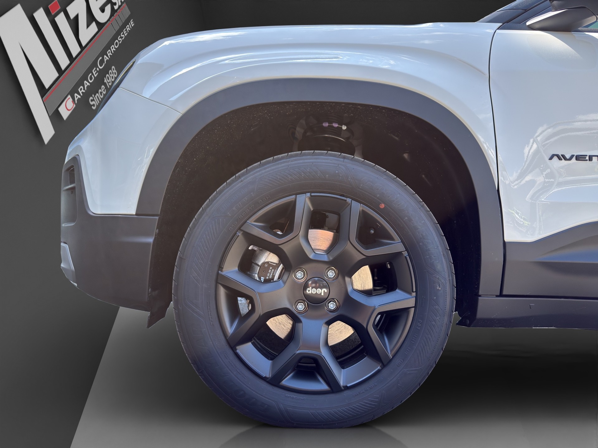 JEEP Avenger 1.2 Turbo MHEV Longitude Black Kite-image-18