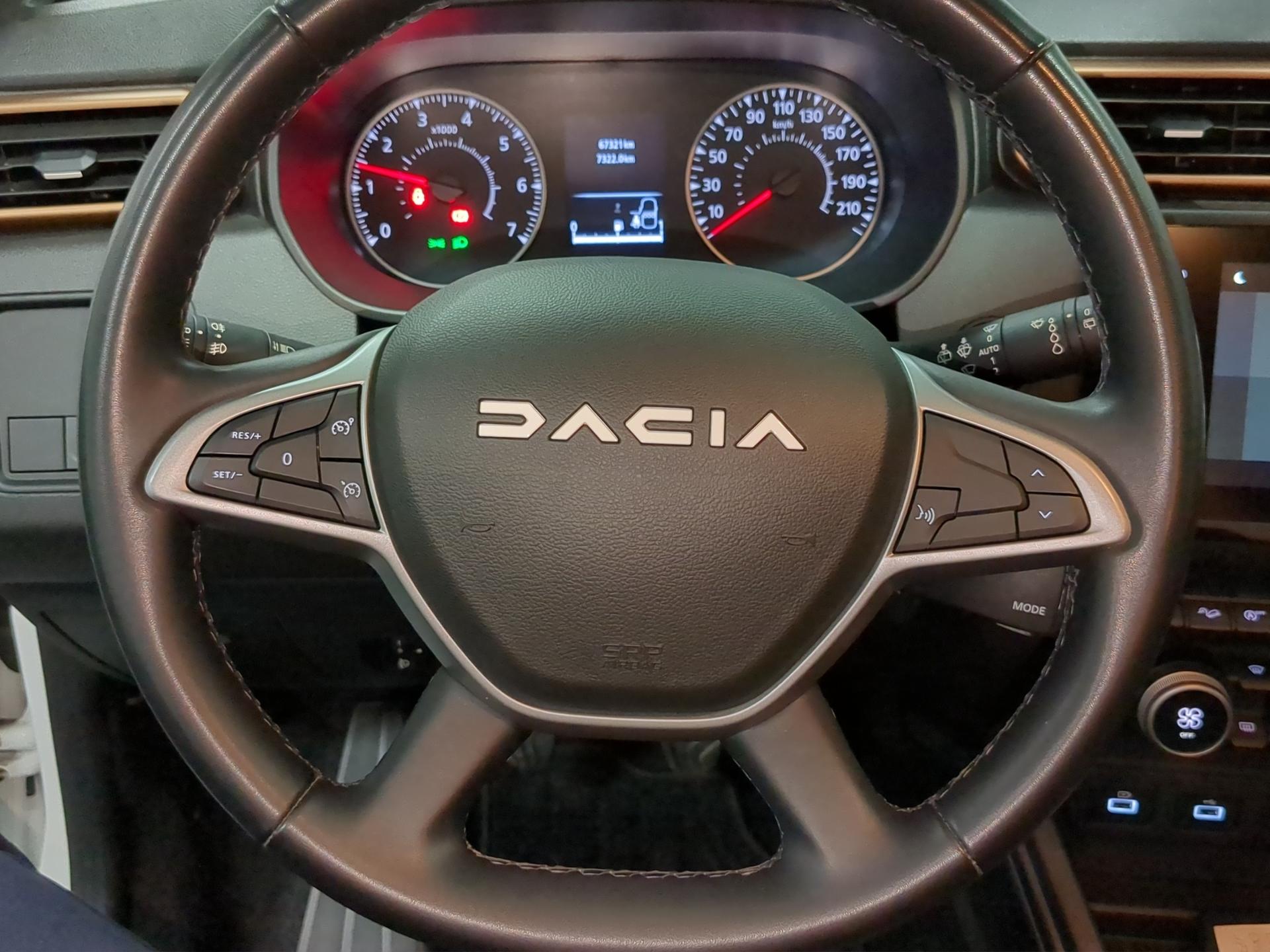DACIA Duster TCe 150 Extreme 4x4-image-9