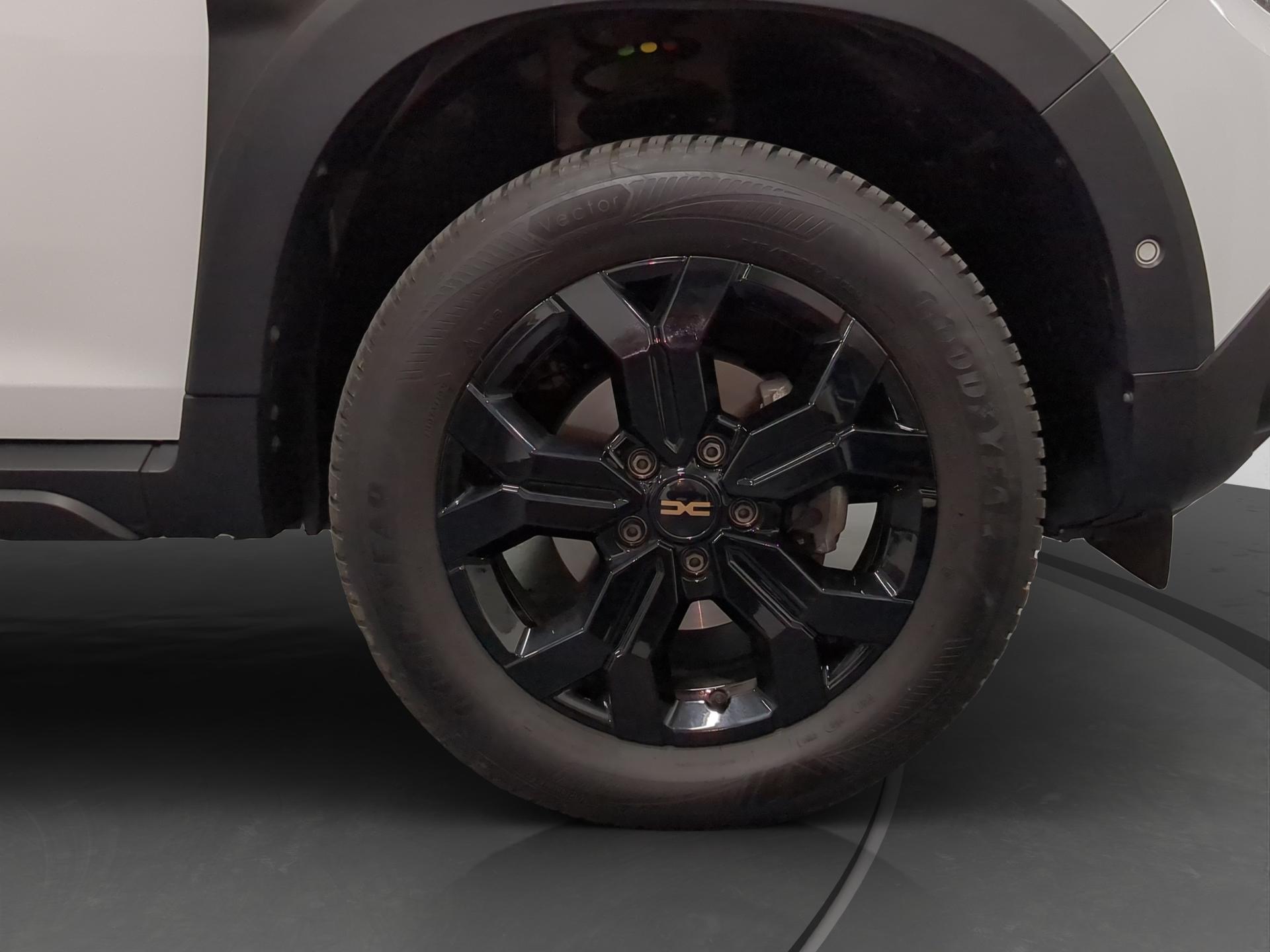 DACIA Duster TCe 150 Extreme 4x4-image-16