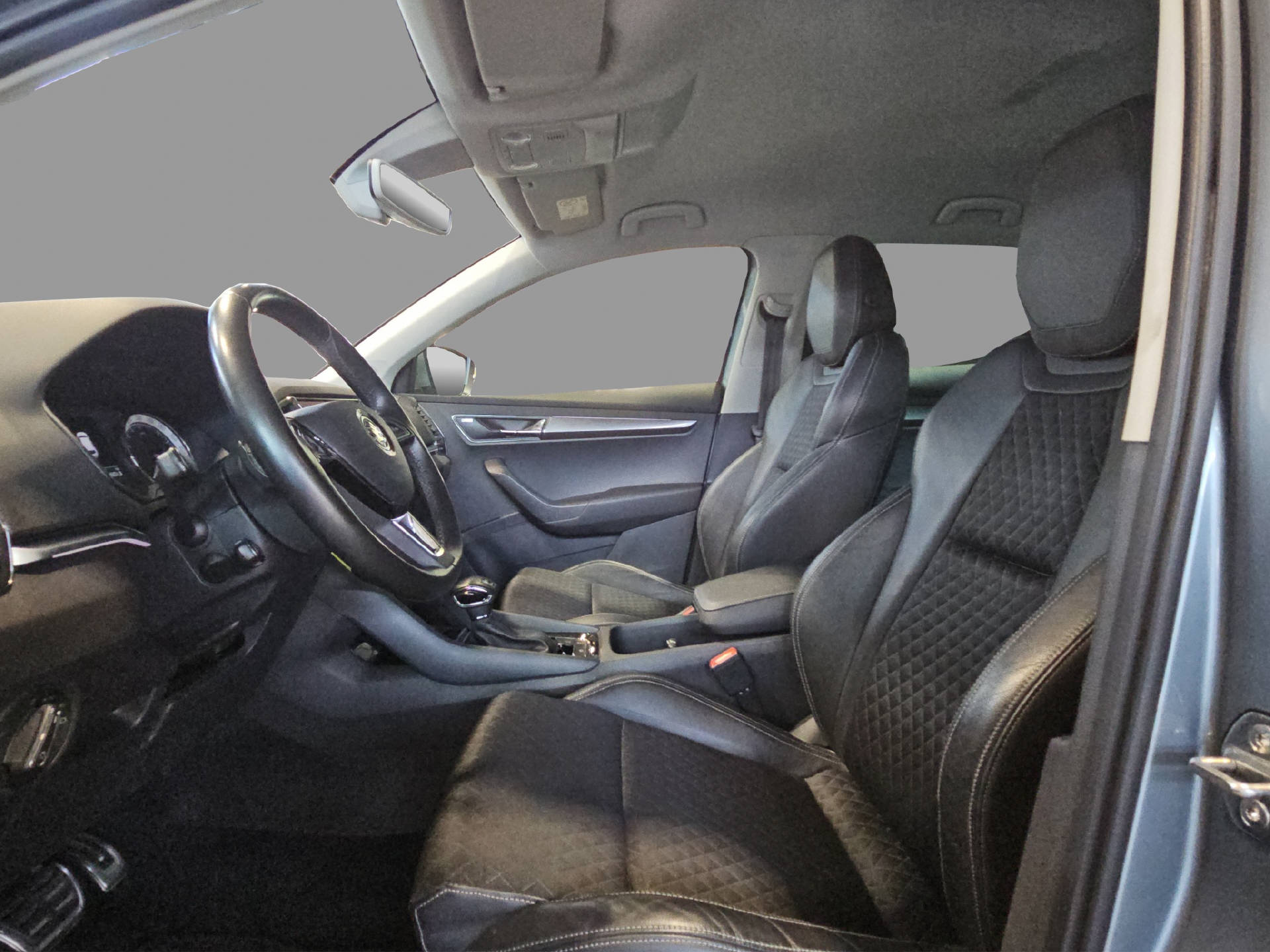 SKODA Karoq 2.0 TDI Style 4x4 DSG-image-5