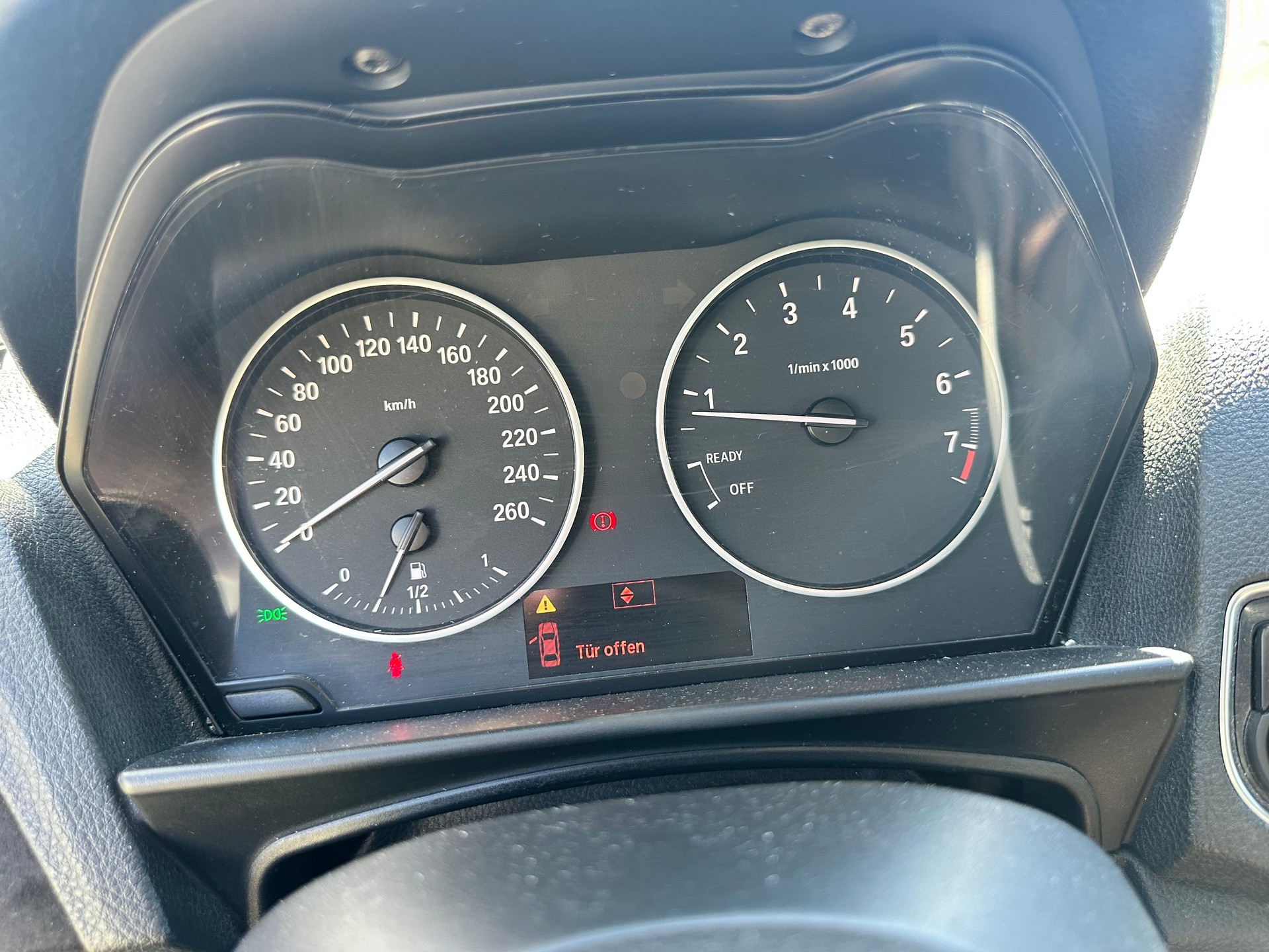 BMW 116i-image-8