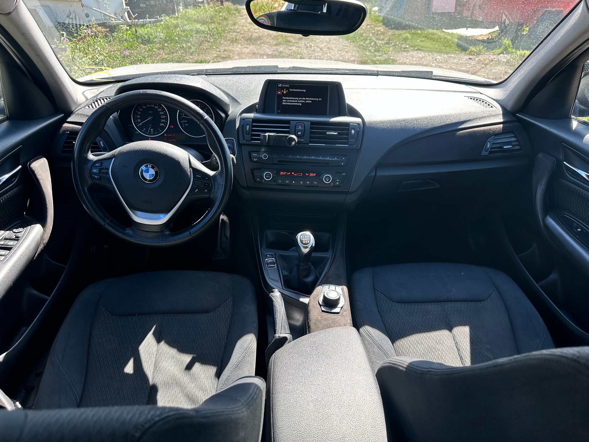 BMW 116i-image-7