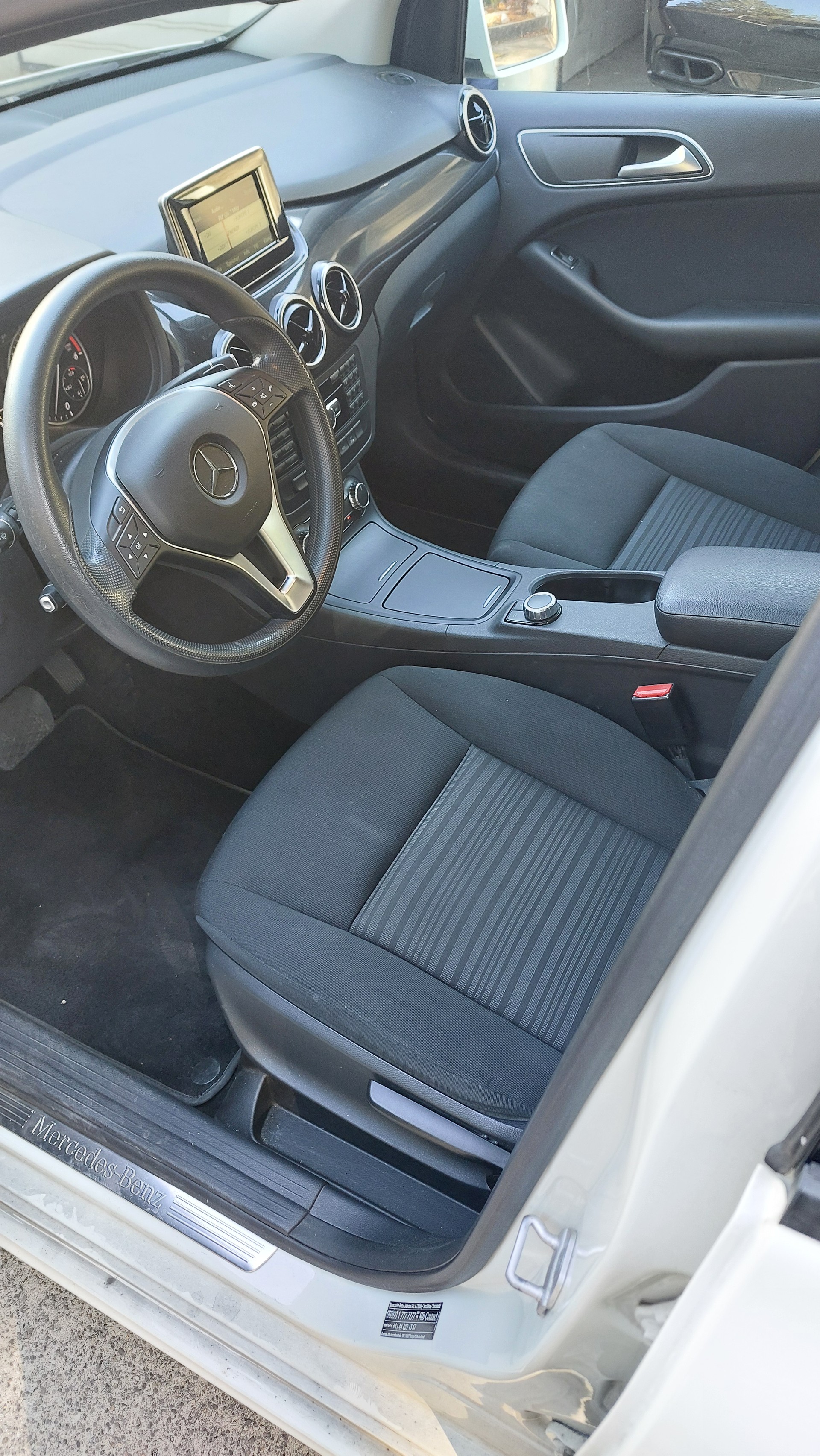 MERCEDES-BENZ B 200 CDI 7G-DCT-image-9