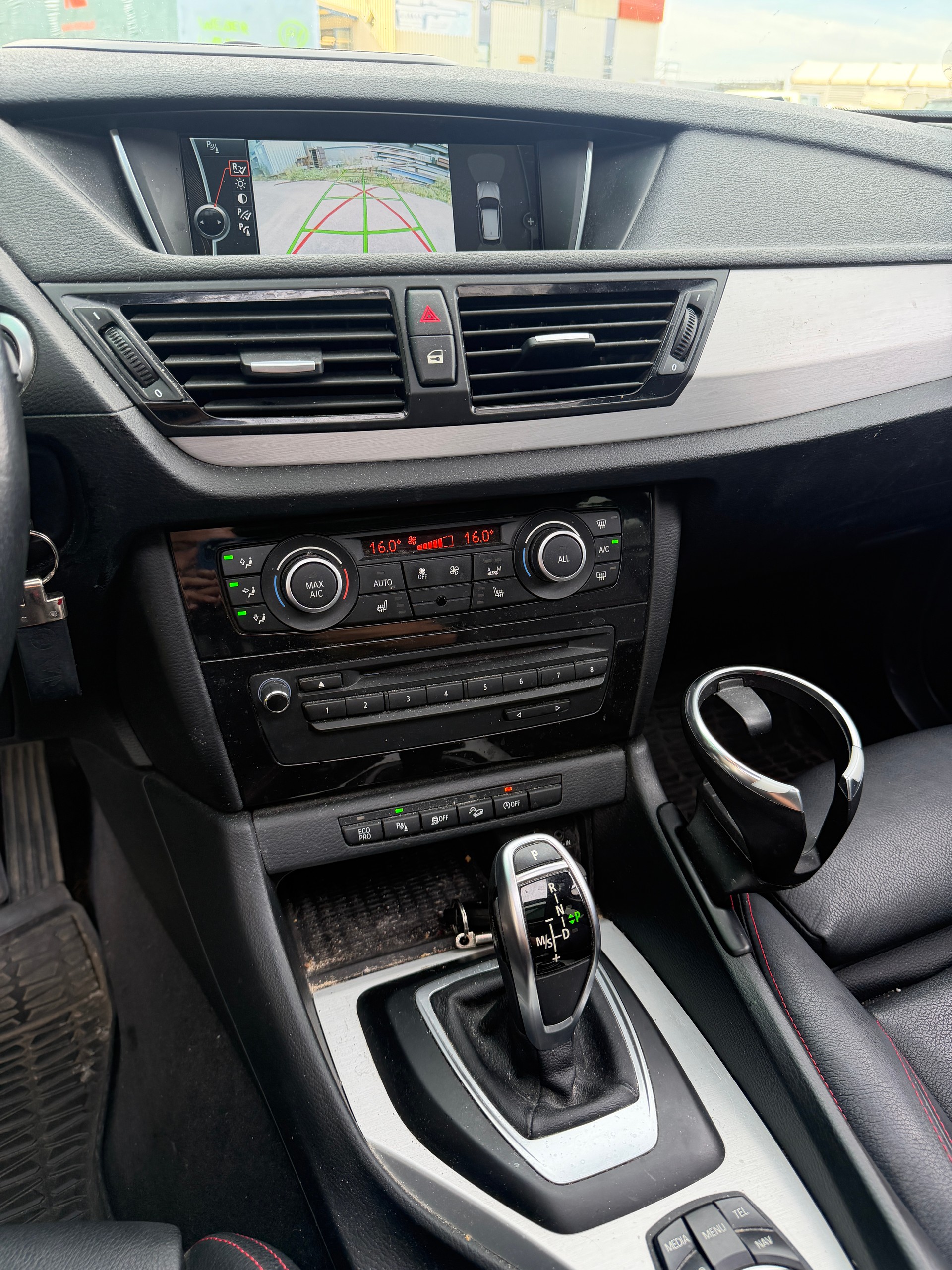 BMW X1 xDrive 28i Sport Line Steptronic-image-9