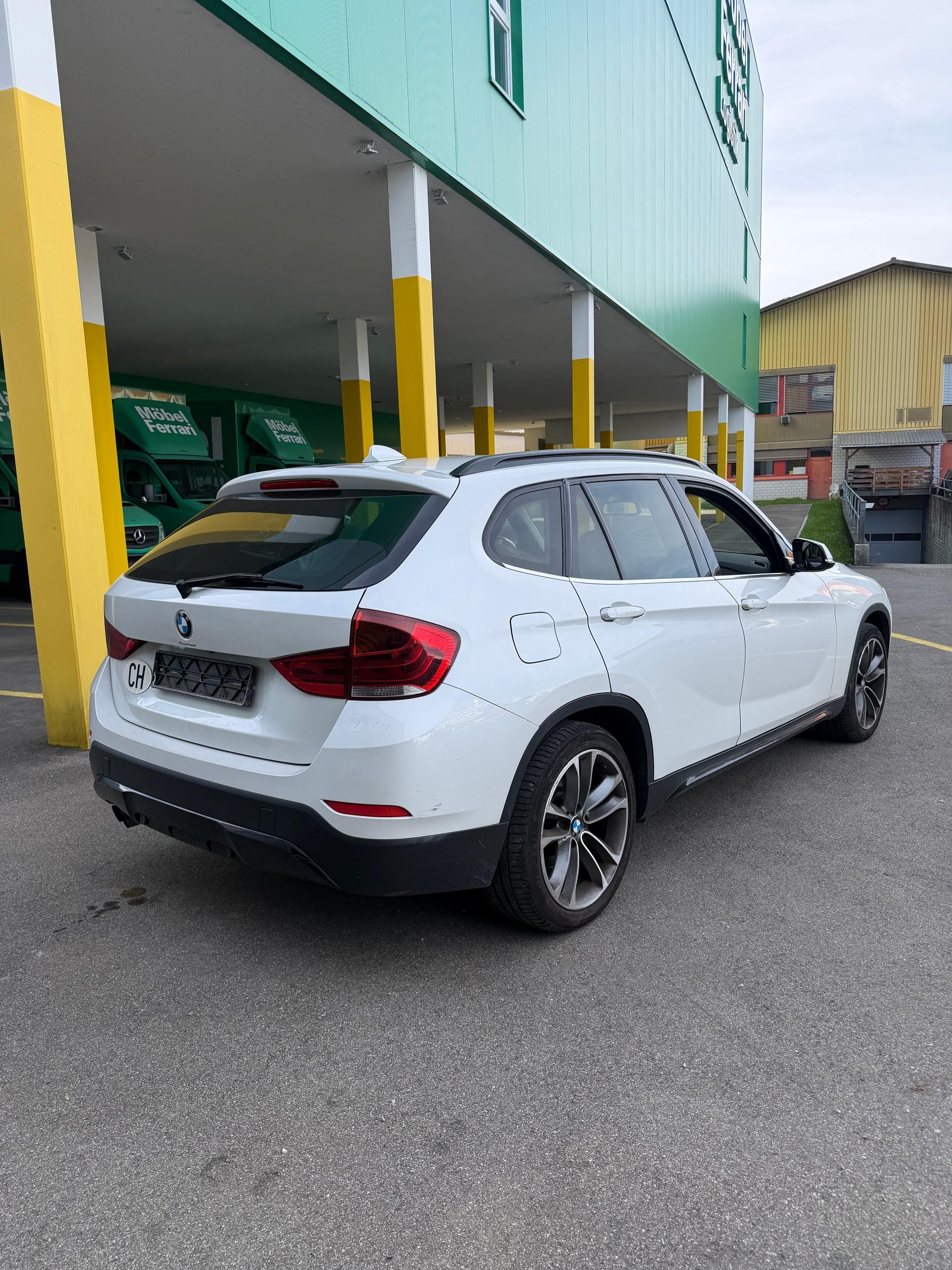 BMW X1 xDrive 28i Sport Line Steptronic-image-5
