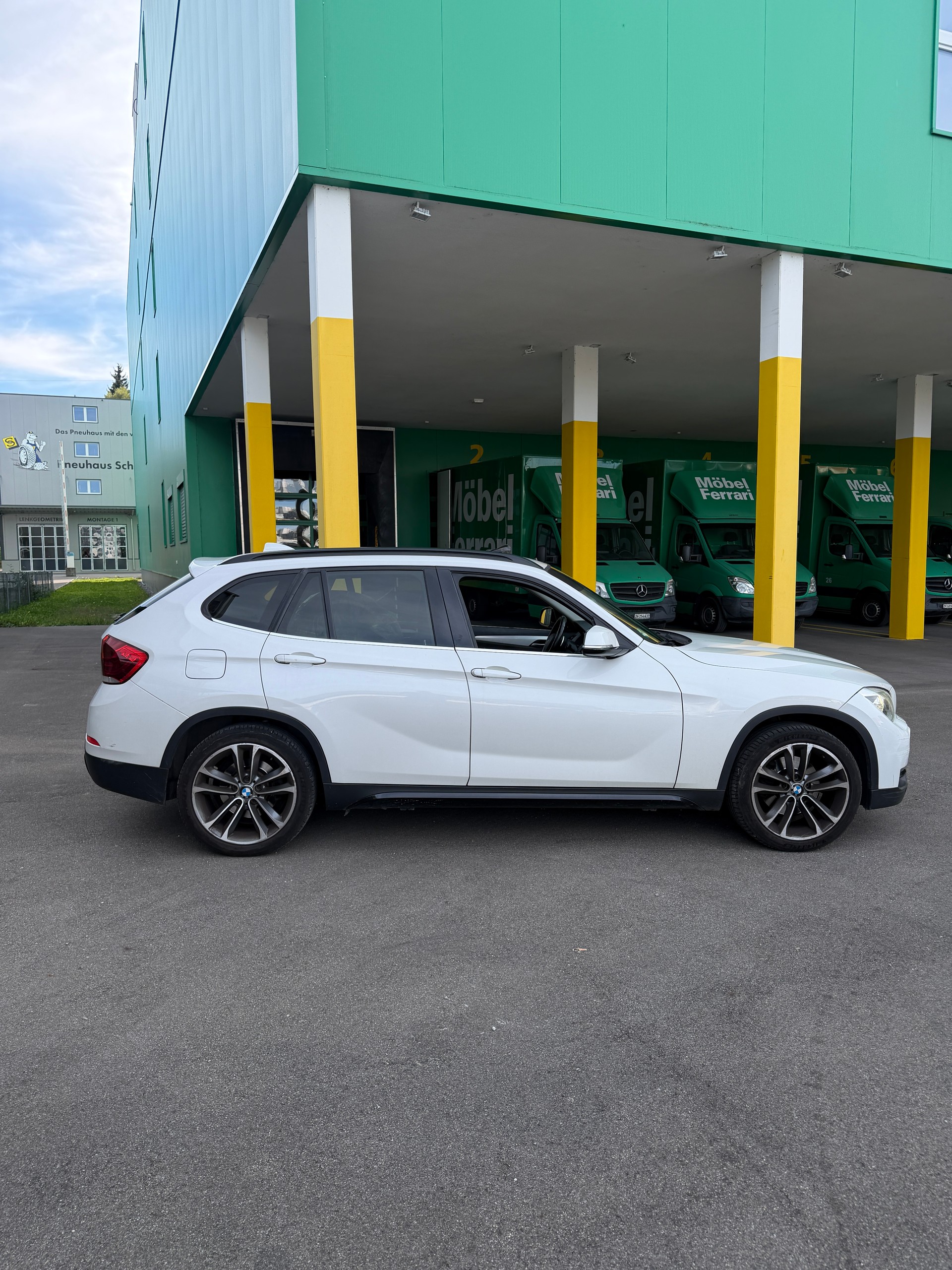 BMW X1 xDrive 28i Sport Line Steptronic-image-6