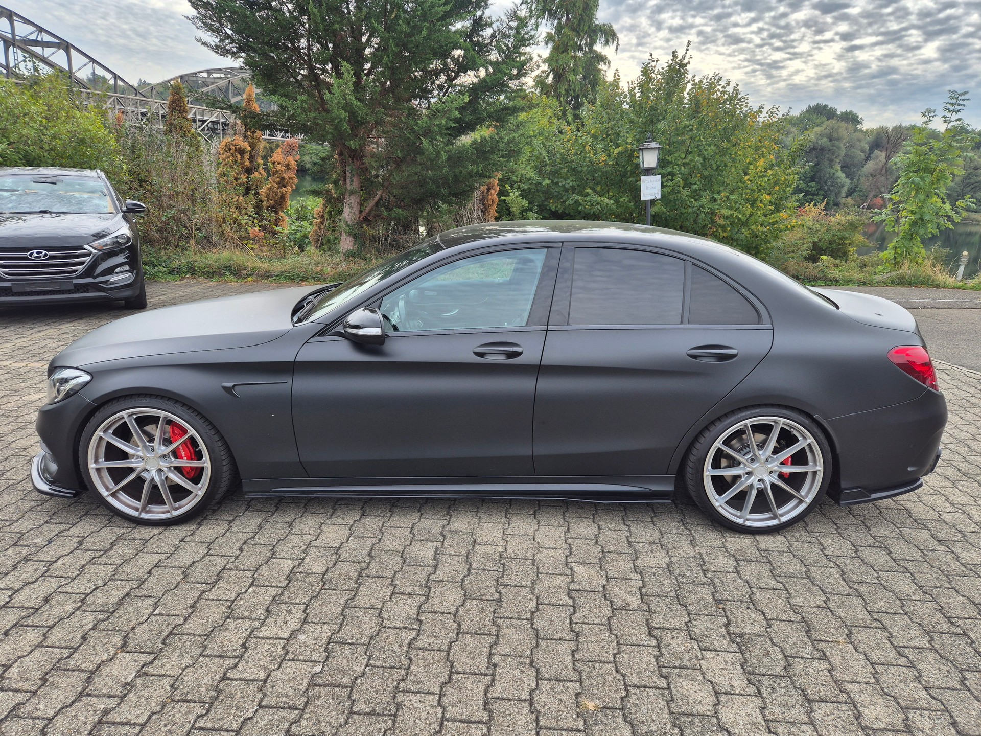 MERCEDES-BENZ C 180 AMG Line 7G-Tronic-image-3