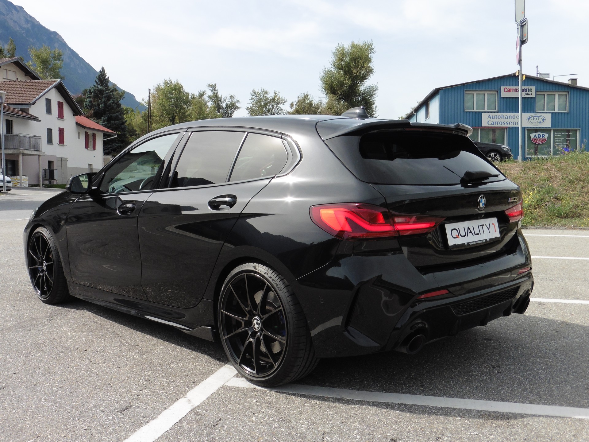 BMW M135i xDrive Steptronic-image-6