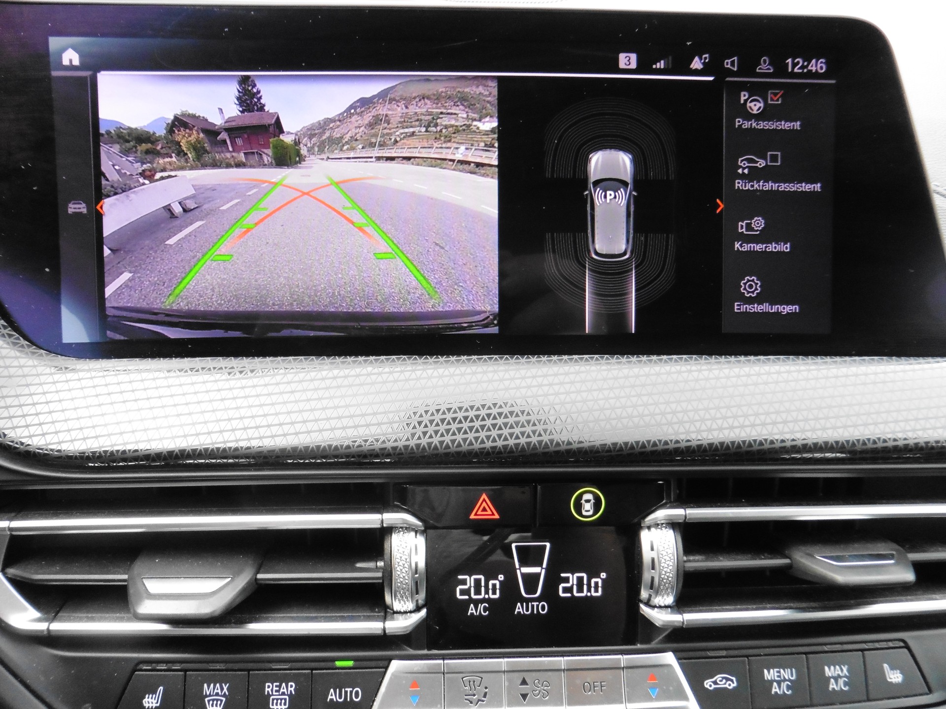 BMW M135i xDrive Steptronic-image-17