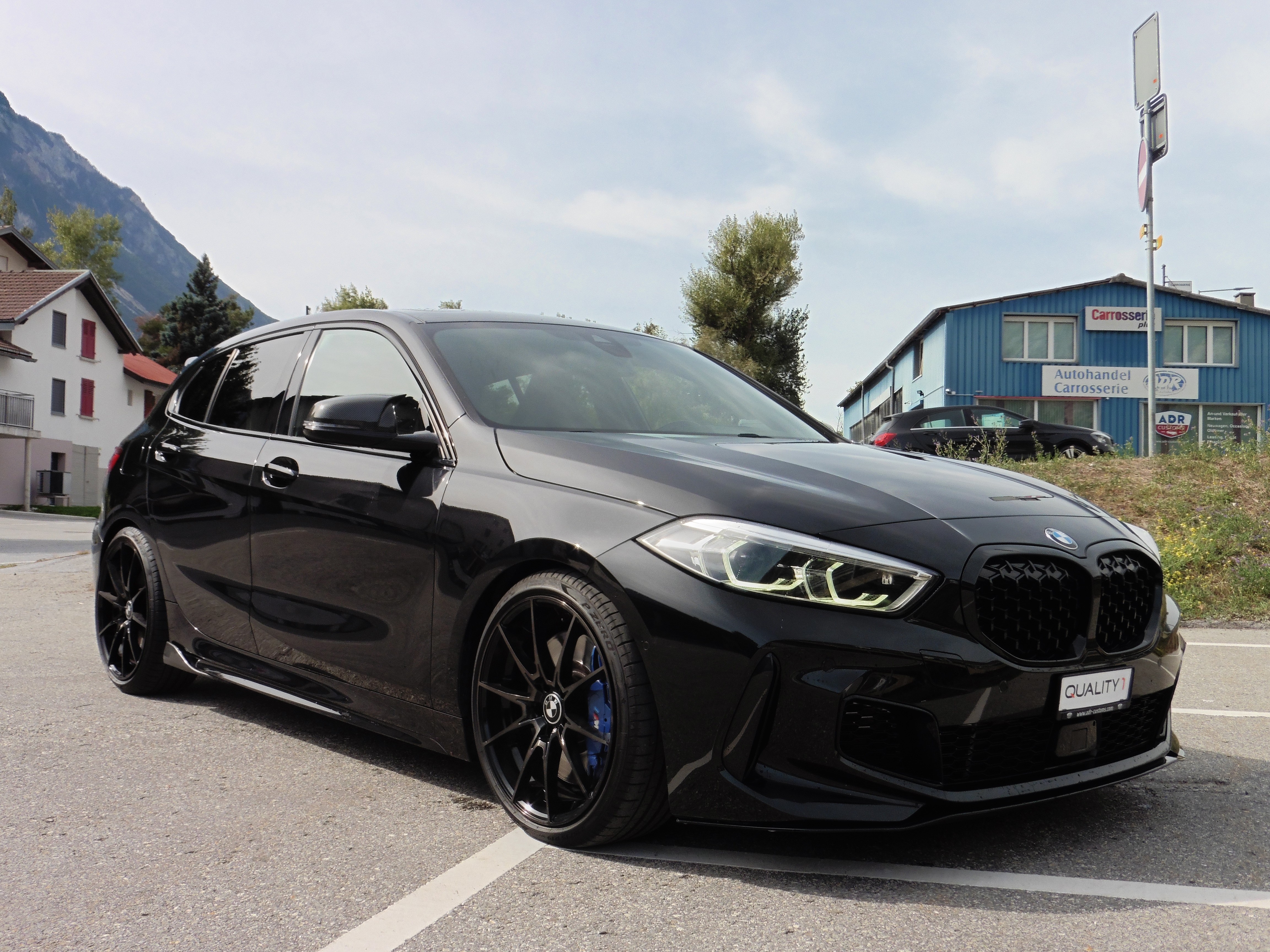 Car photo