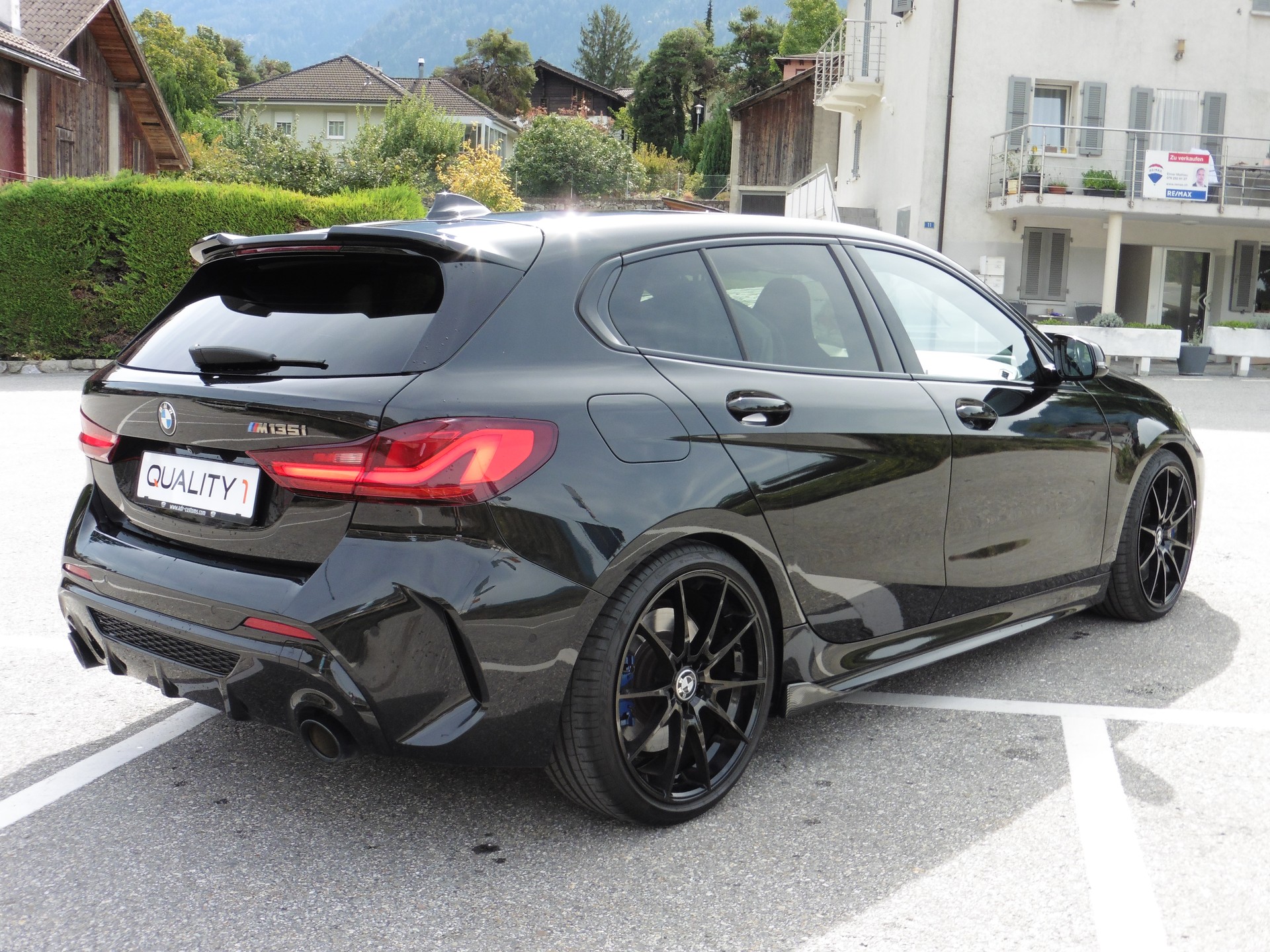 BMW M135i xDrive Steptronic-image-9