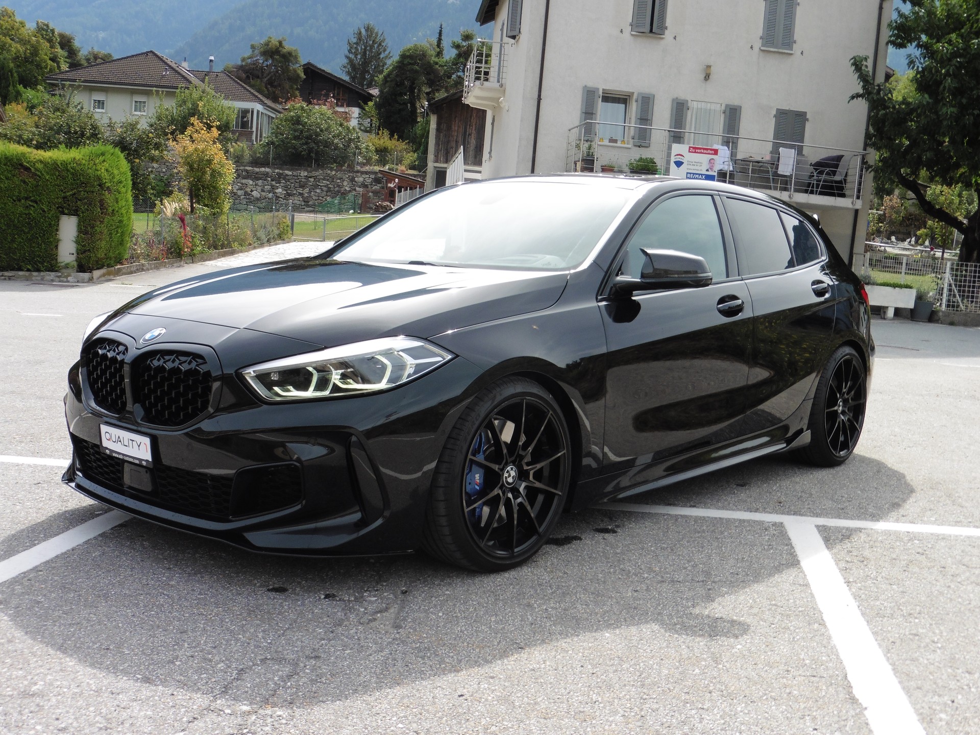 BMW M135i xDrive Steptronic-image-3