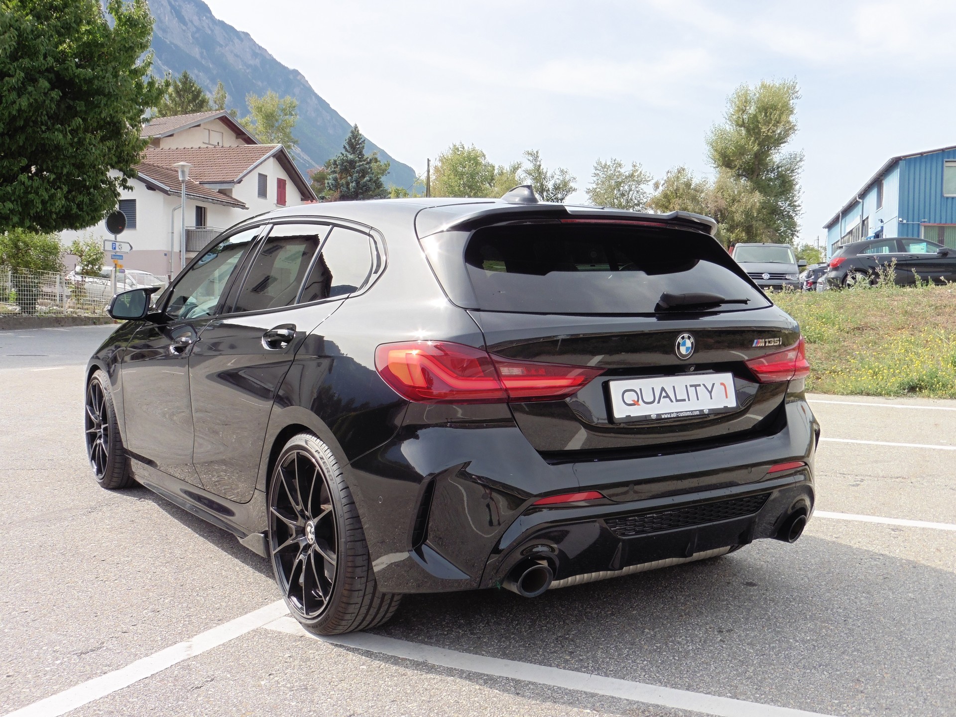BMW M135i xDrive Steptronic-image-7