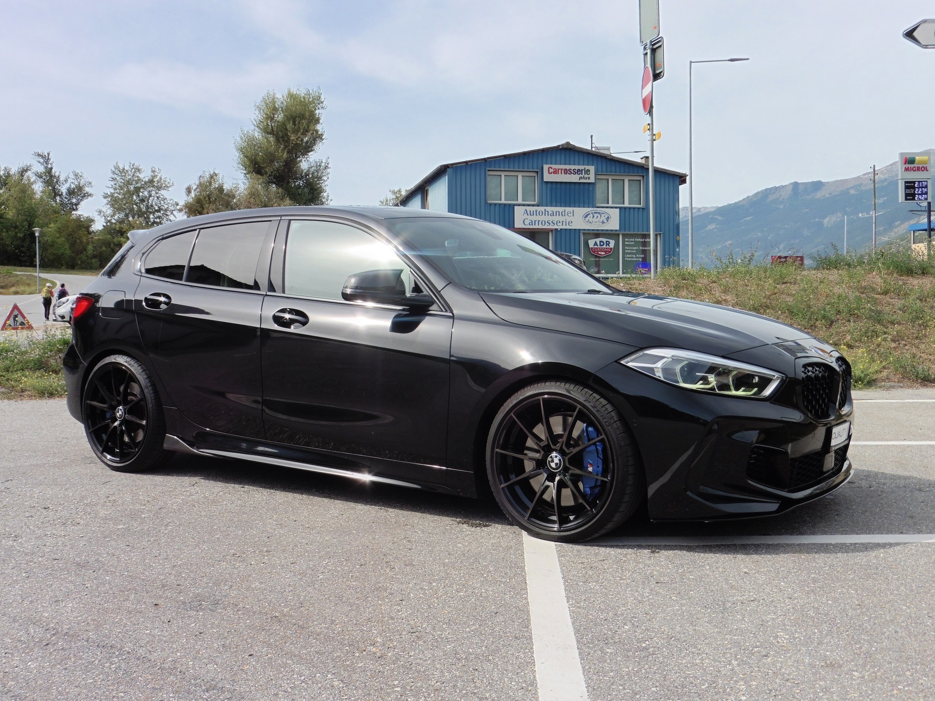 BMW M135i xDrive Steptronic-image-1