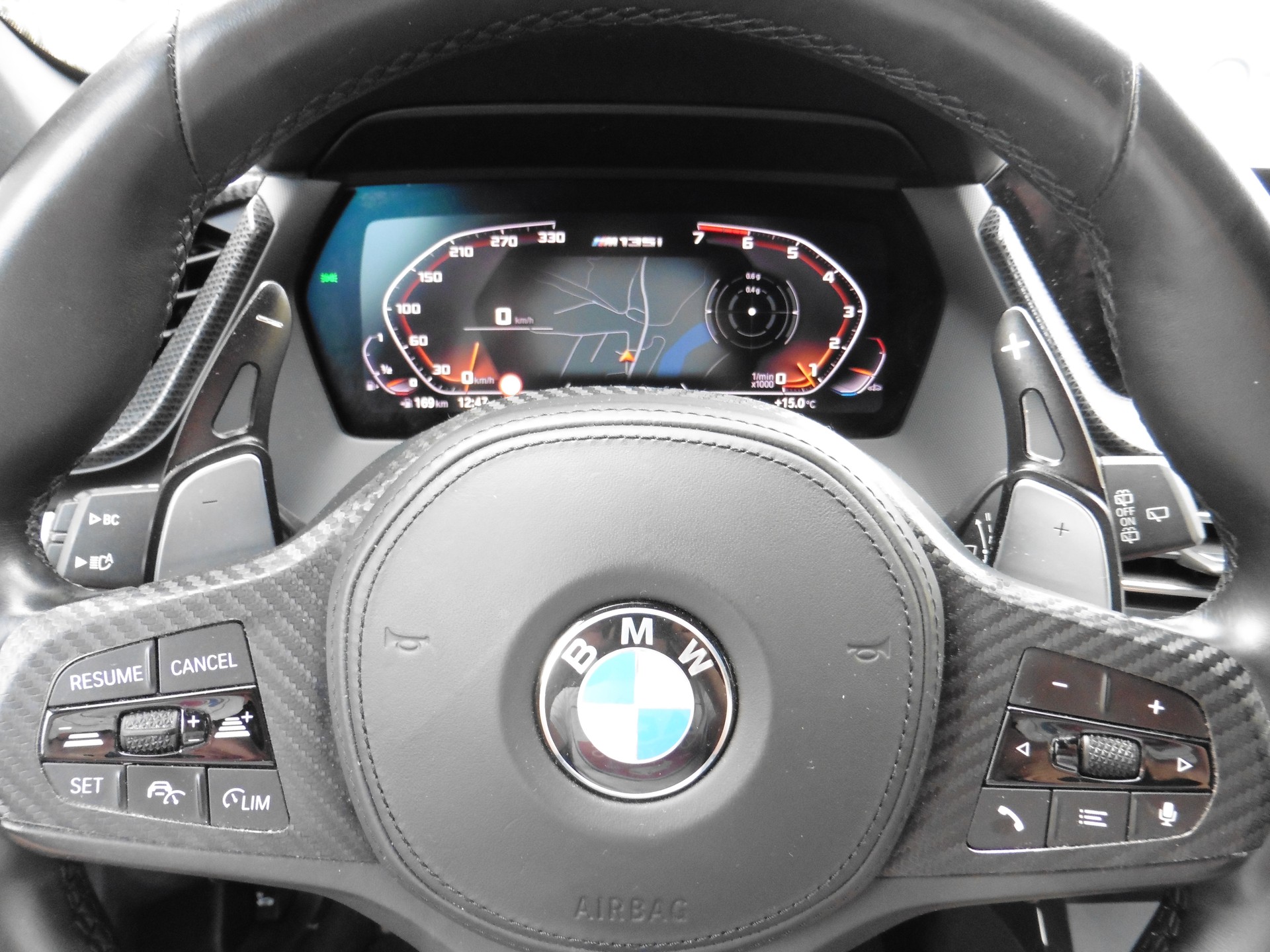 BMW M135i xDrive Steptronic-image-19