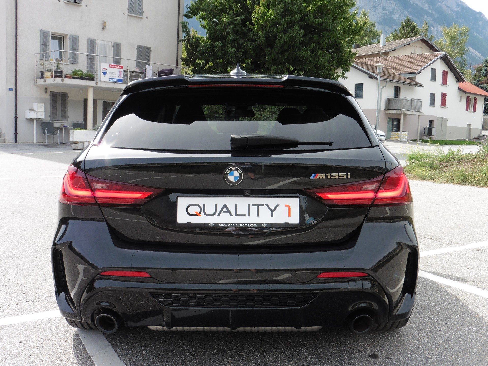 BMW M135i xDrive Steptronic-image-8