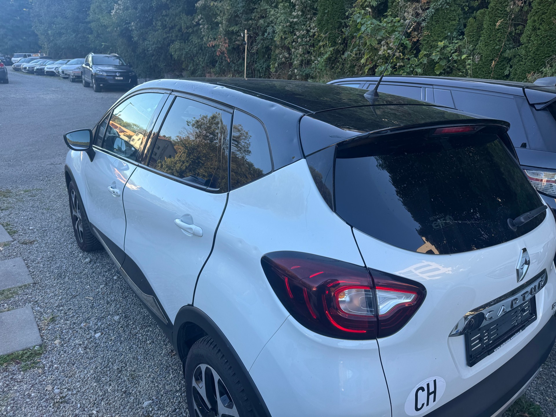 RENAULT Captur 1.2 T 16V Intens-image-5