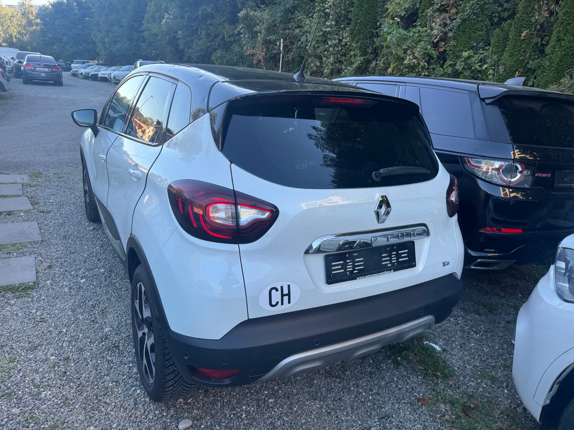 RENAULT Captur 1.2 T 16V Intens-image-4