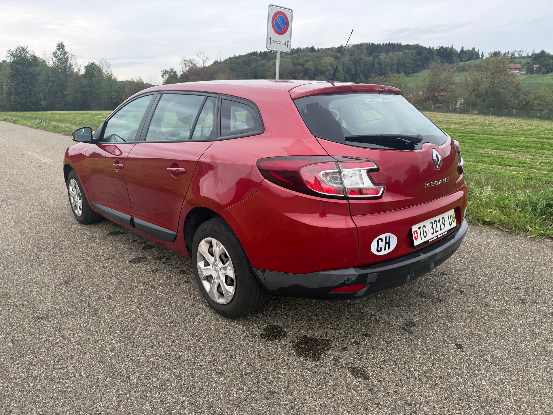 RENAULT Mégane Grandtour 1.4 16V Turbo Expression-image-3