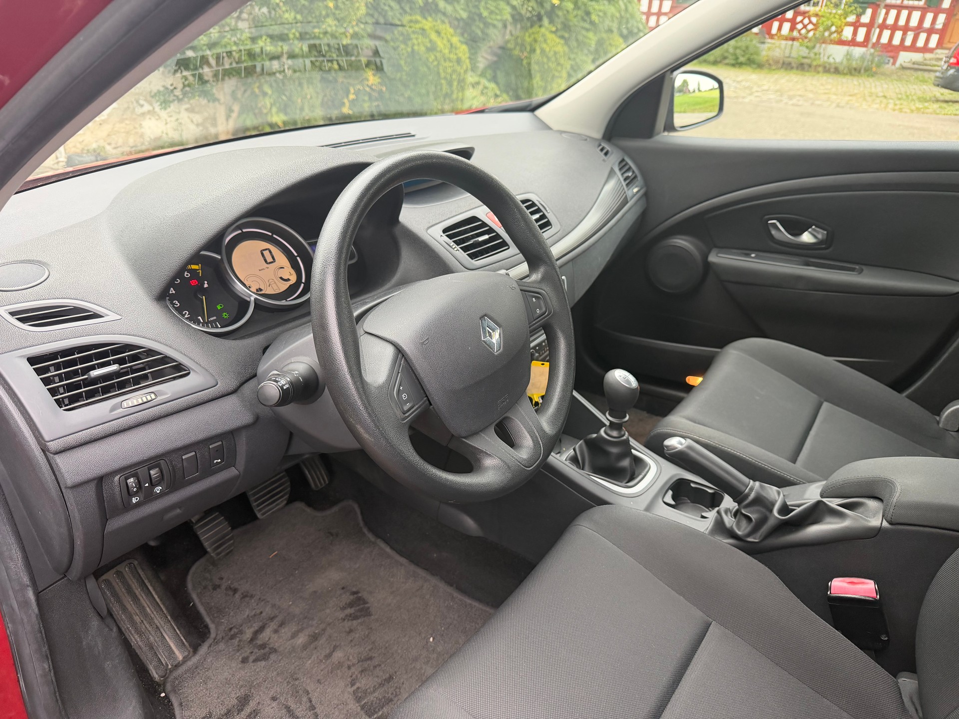 RENAULT Mégane Grandtour 1.4 16V Turbo Expression-image-4