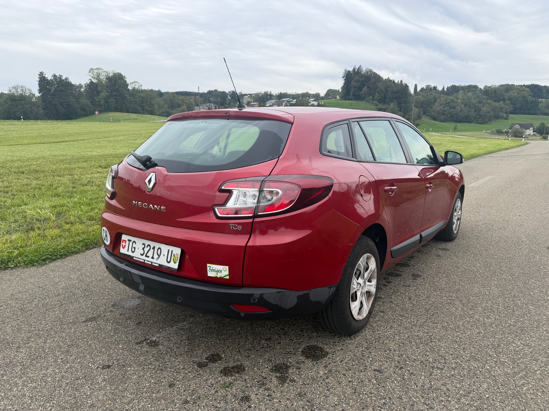 RENAULT Mégane Grandtour 1.4 16V Turbo Expression-image-2