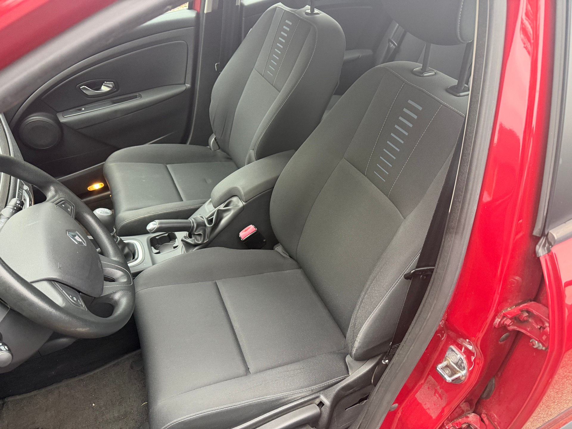 RENAULT Mégane Grandtour 1.4 16V Turbo Expression-image-5