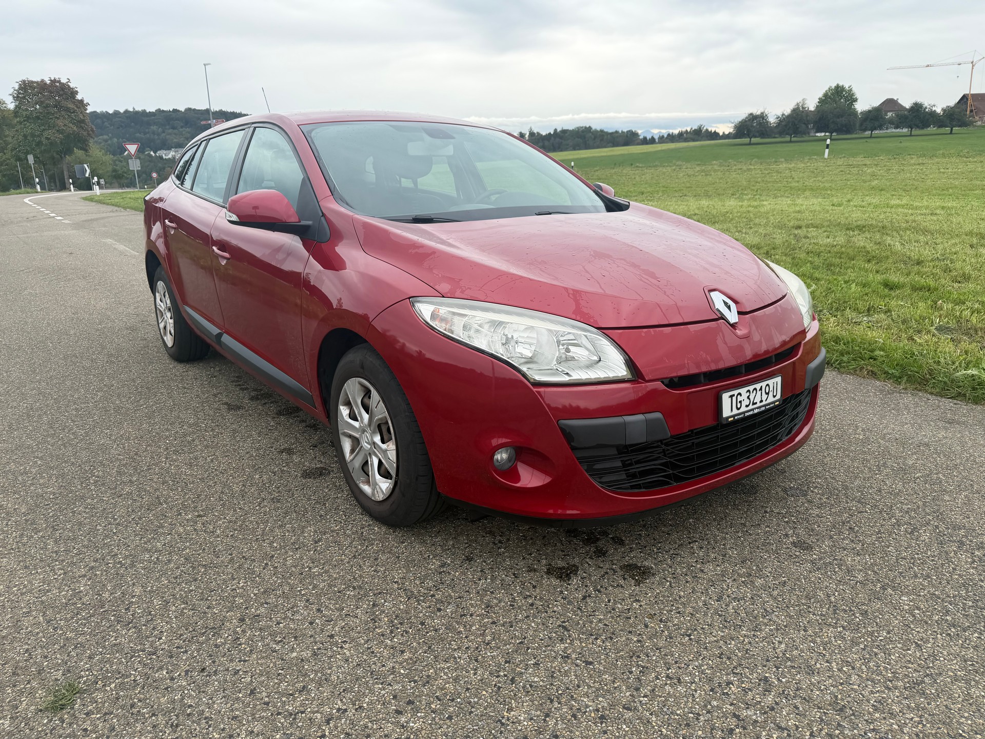 RENAULT Mégane Grandtour 1.4 16V Turbo Expression-image-1