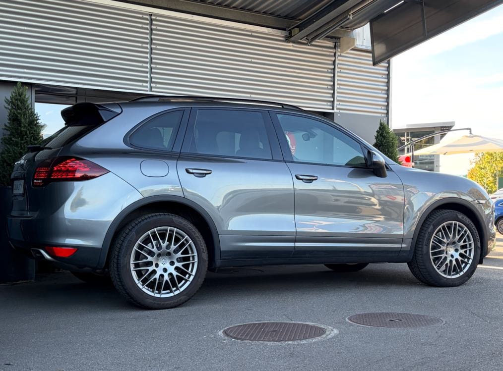 PORSCHE Cayenne Diesel-image-2