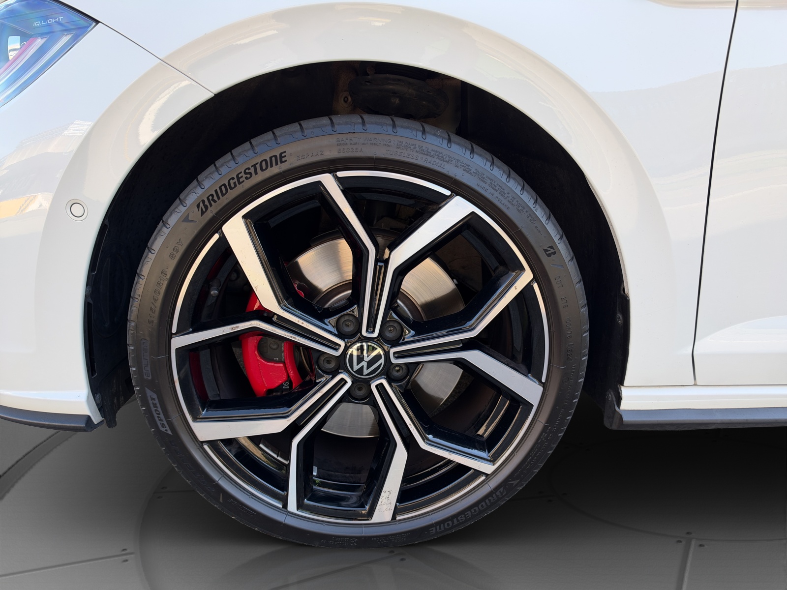 VW Polo 2.0 TSI GTI DSG-image-7