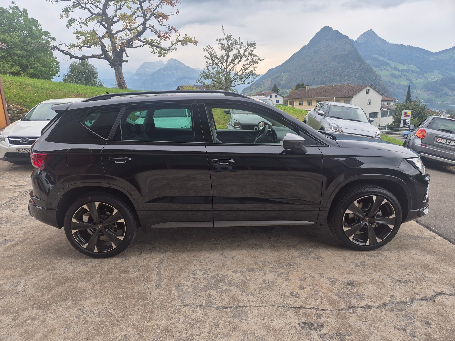 CUPRA Ateca 2.0TSI 4Drive DSG mit AHK und Panoramadach usw...-image-3