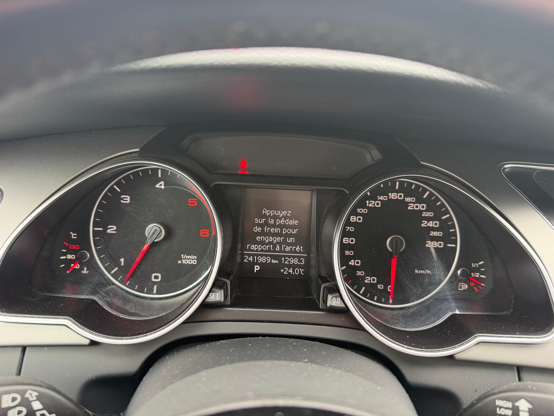 AUDI A5 Coupé 3.0 TDI quattro S-tronic-image-11