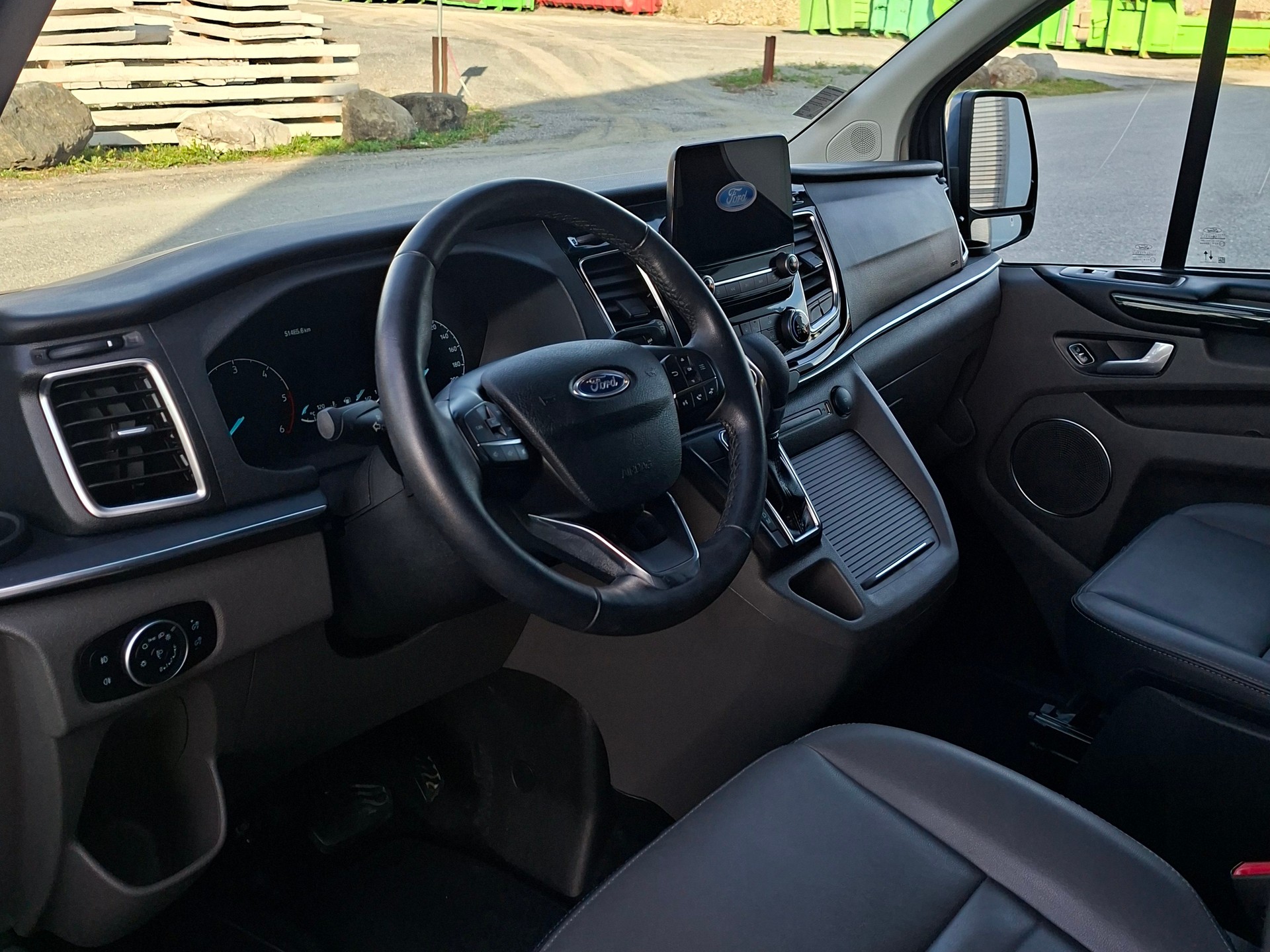 FORD Tourneo Custom 320 L1H1 Titanium X A-image-8