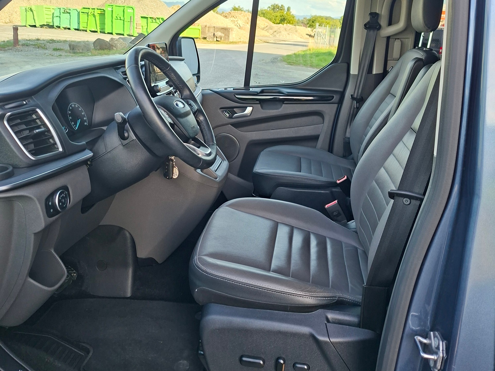 FORD Tourneo Custom 320 L1H1 Titanium X A-image-7