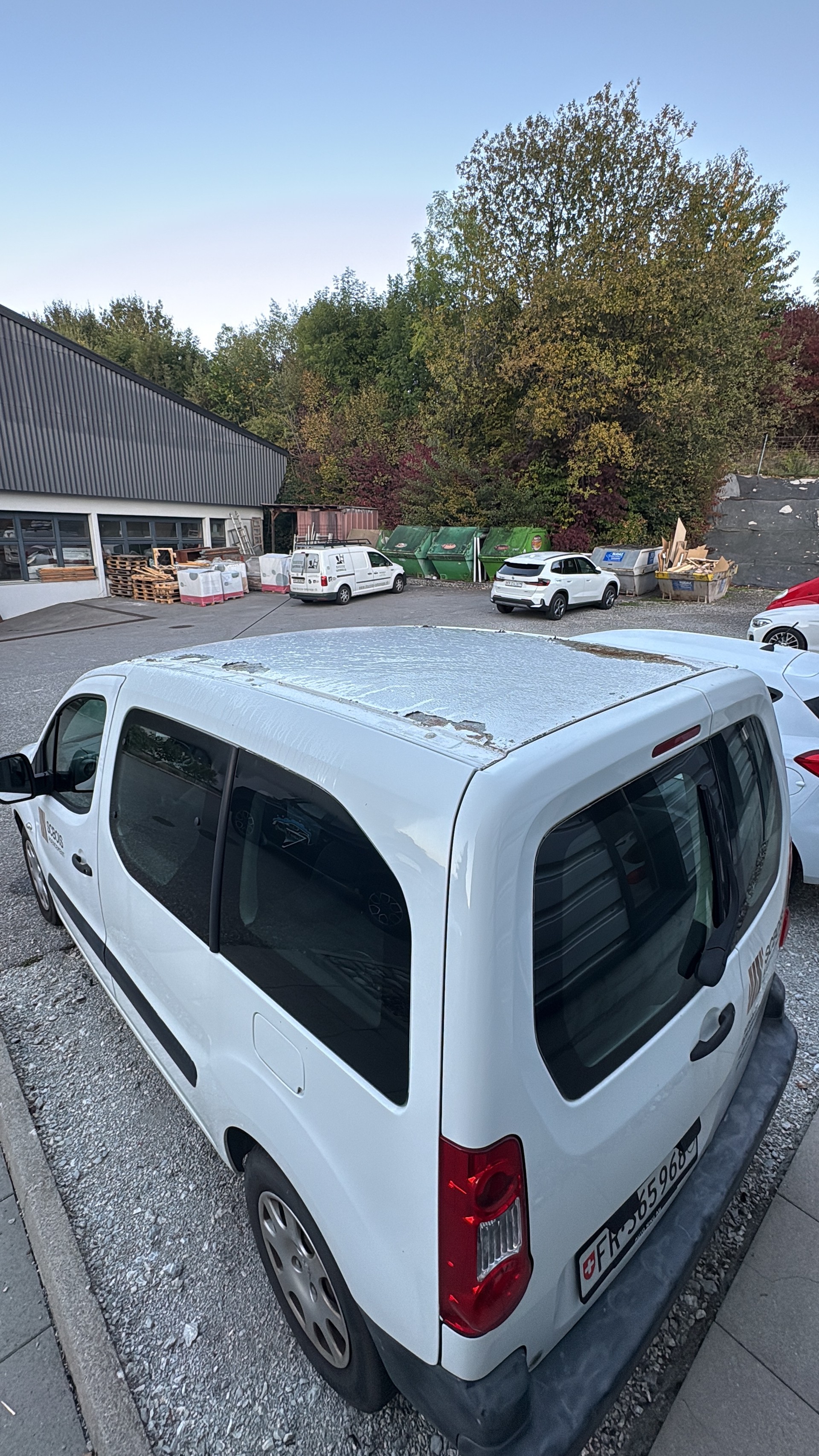 PEUGEOT 1.6 98 Urban-image-3
