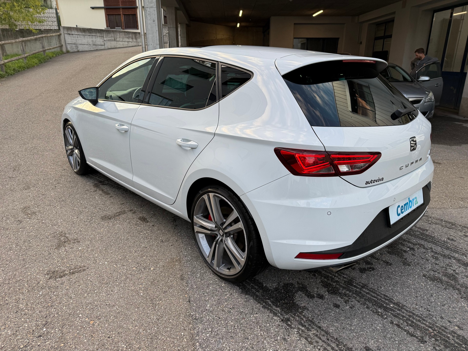 SEAT Leon 2.0 TSI Cupra 280 DSG-image-6