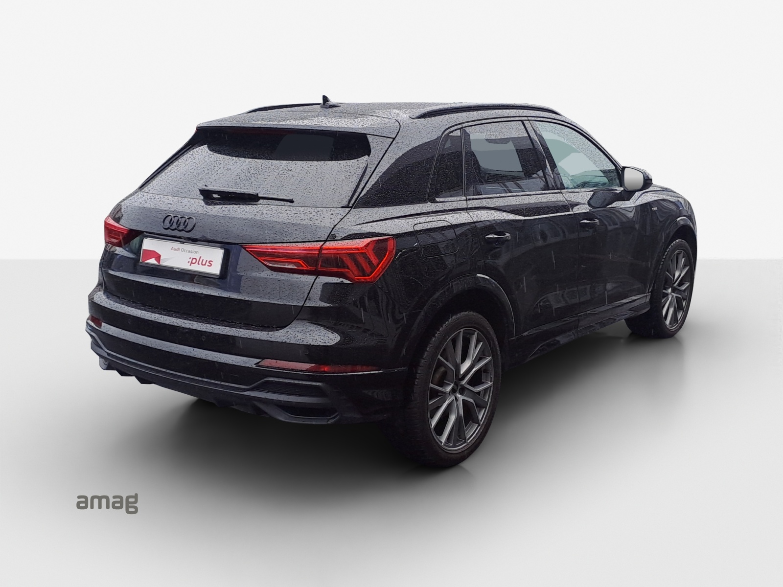 AUDI Q3 45 TFSI e S line S-tronic-image-4