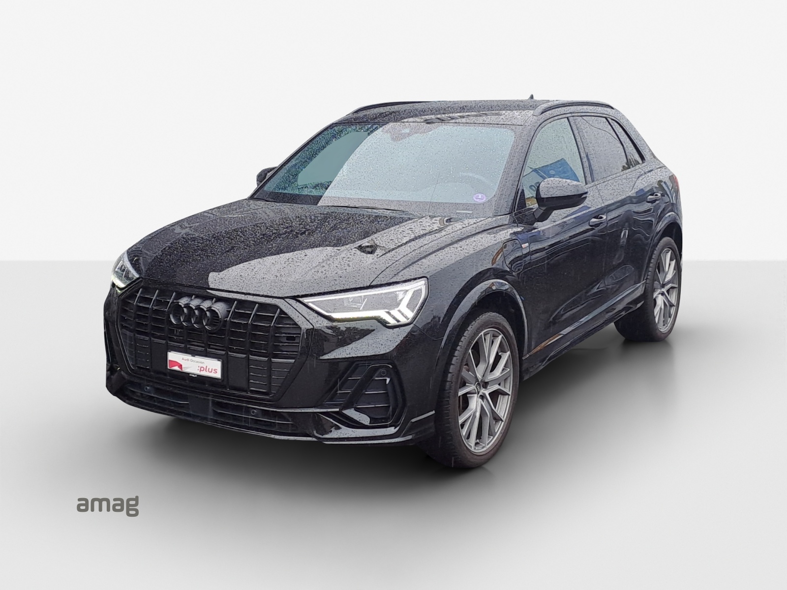 AUDI Q3 45 TFSI e S line S-tronic-image-0