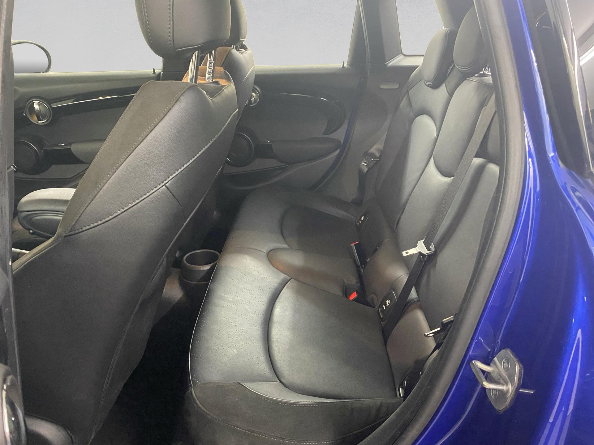 MINI Cooper Steptronic DKG-image-12