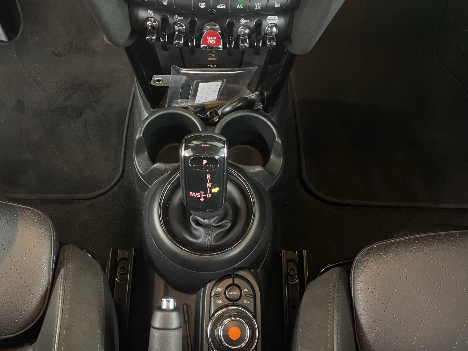 MINI Cooper Steptronic DKG-image-9