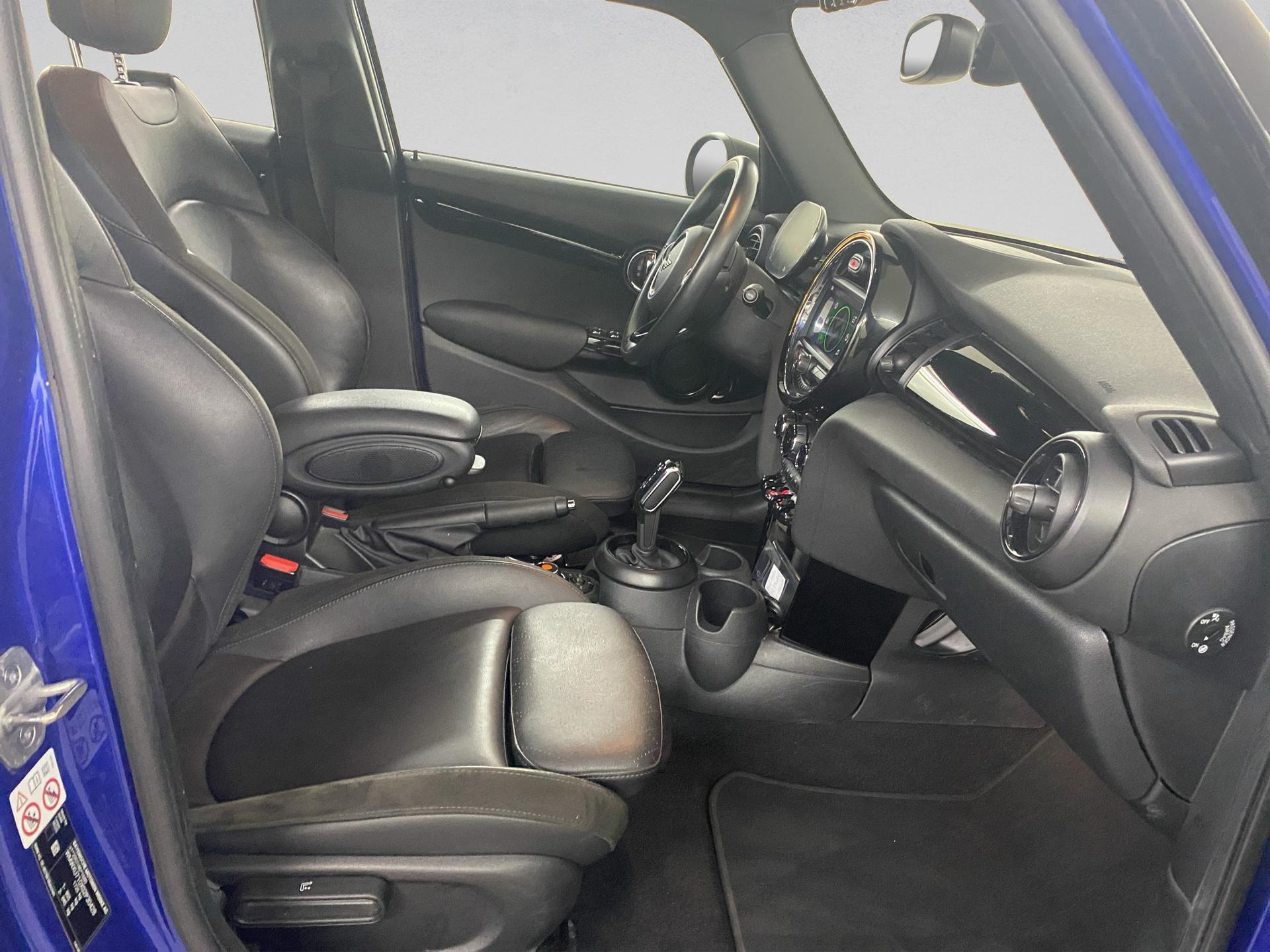 MINI Cooper Steptronic DKG-image-14