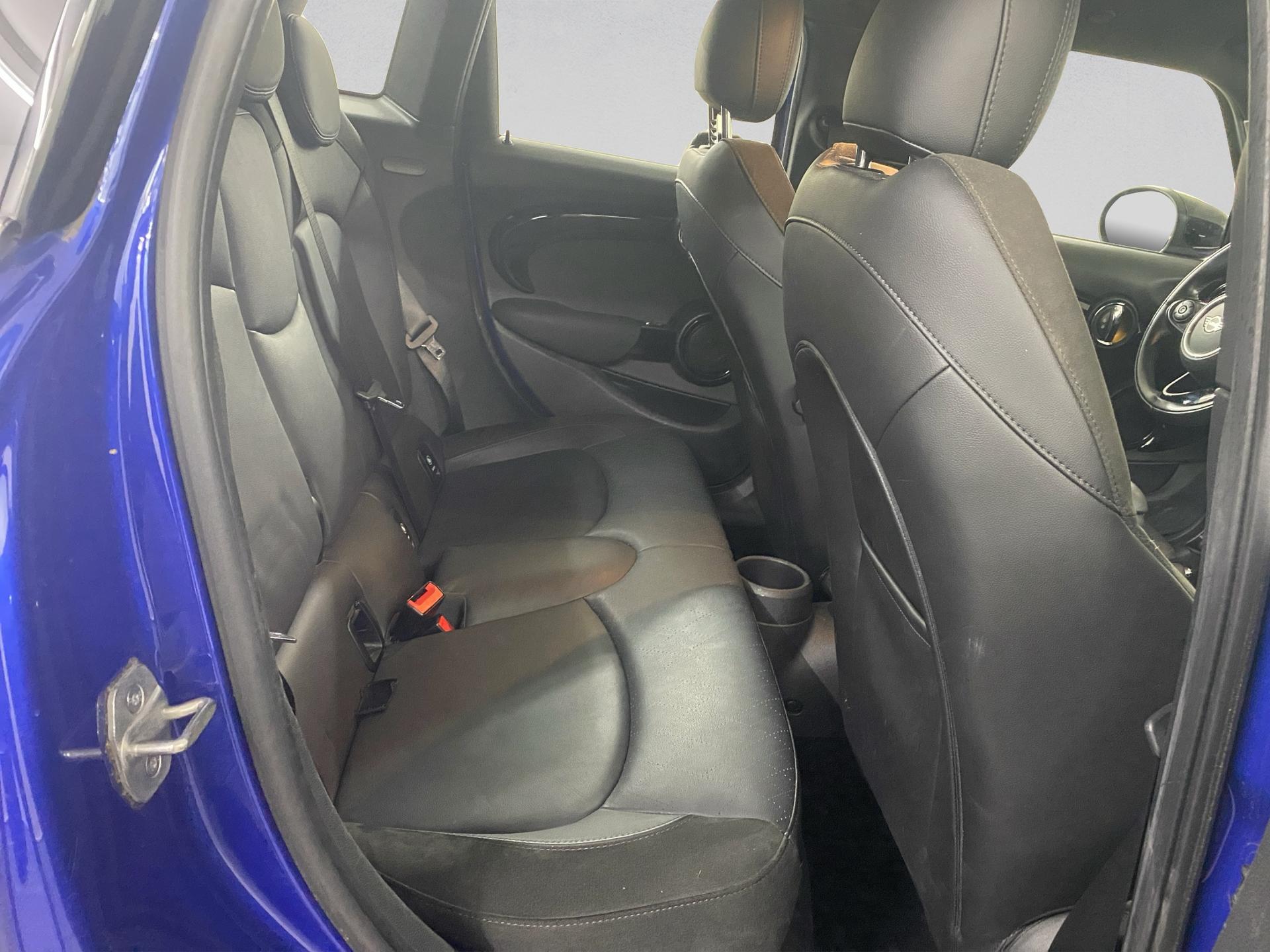 MINI Cooper Steptronic DKG-image-25