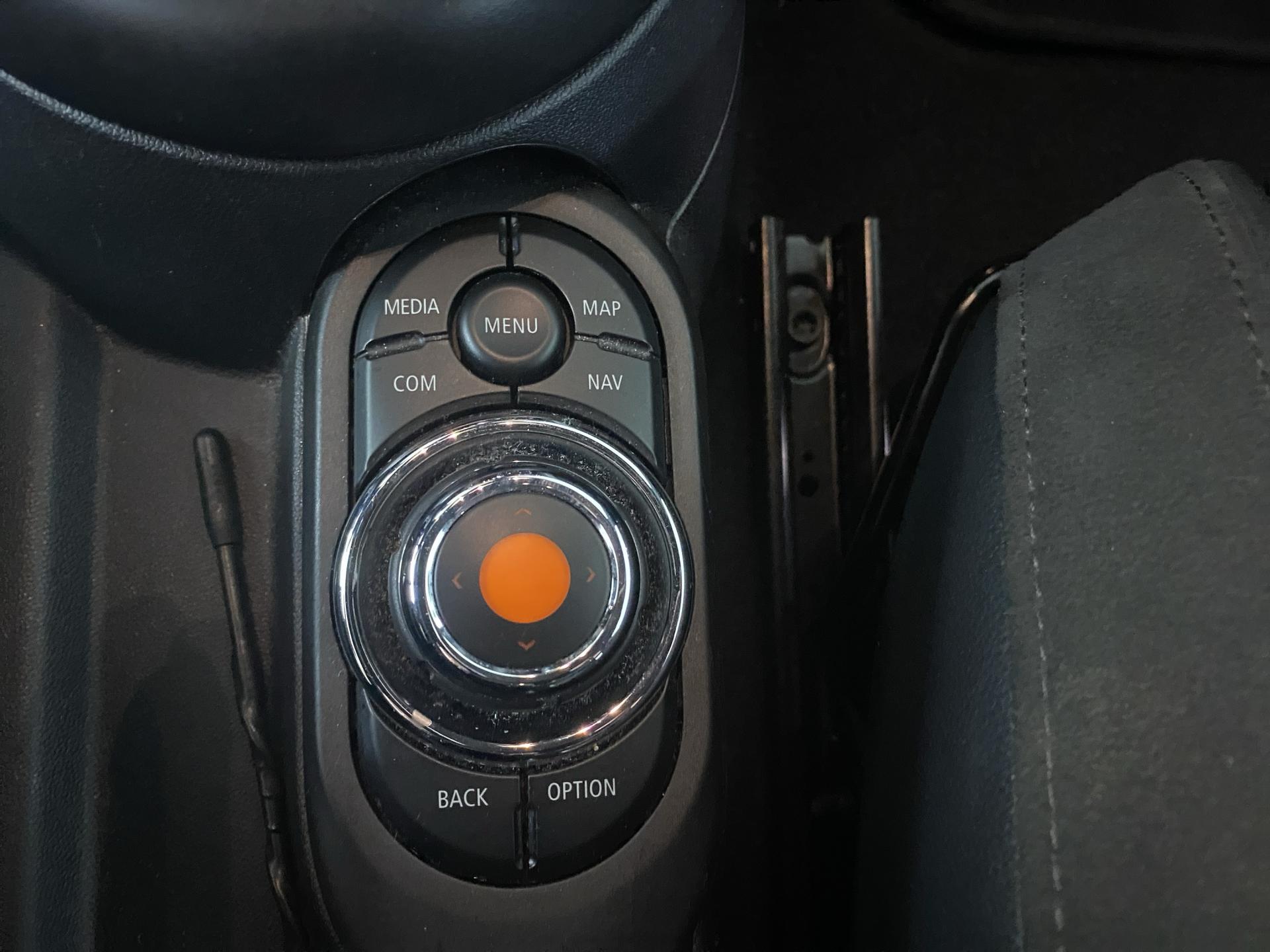 MINI Cooper Steptronic DKG-image-19