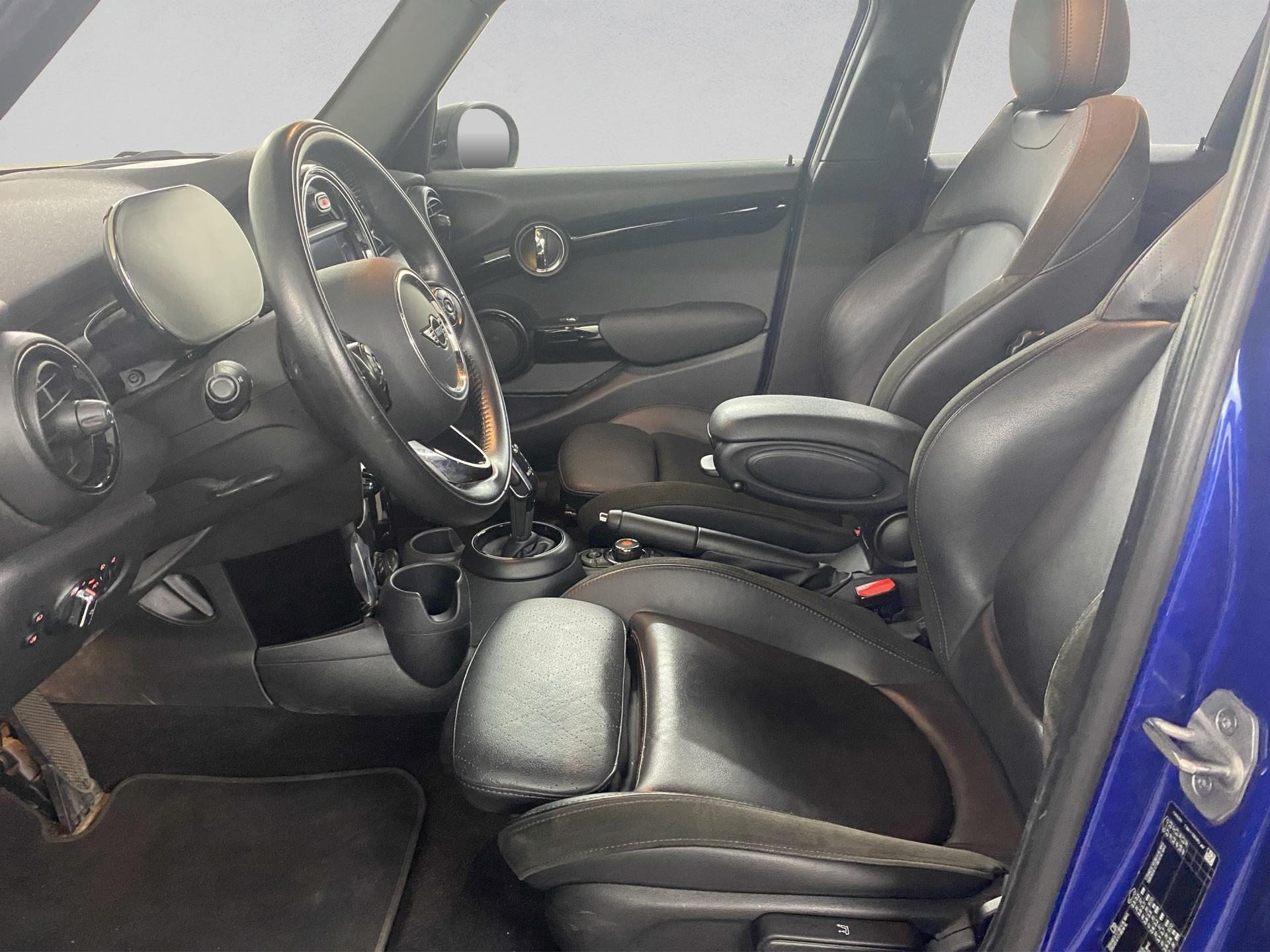 MINI Cooper Steptronic DKG-image-6