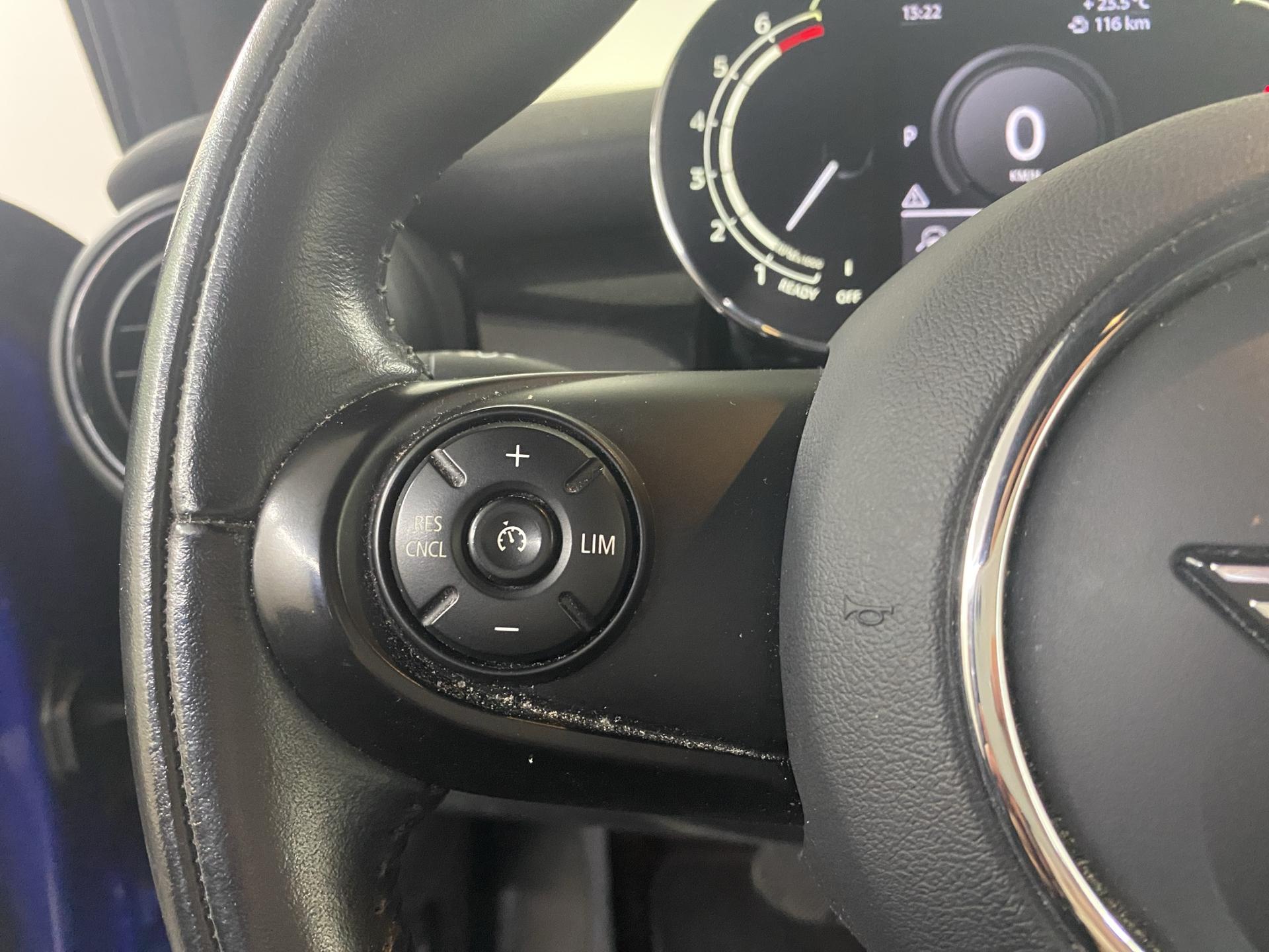 MINI Cooper Steptronic DKG-image-17