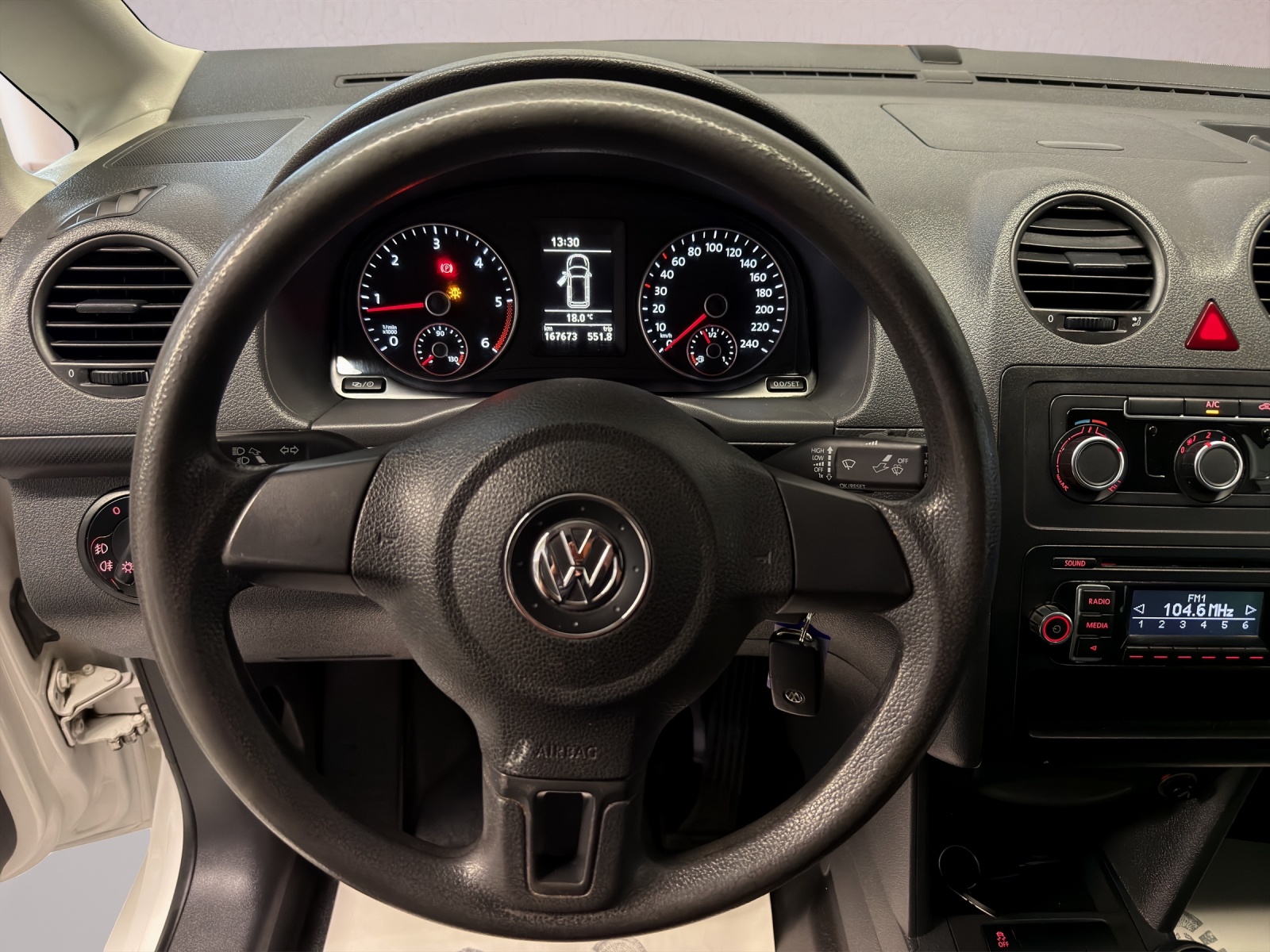 VW Caddy 1.6 TDI-image-10