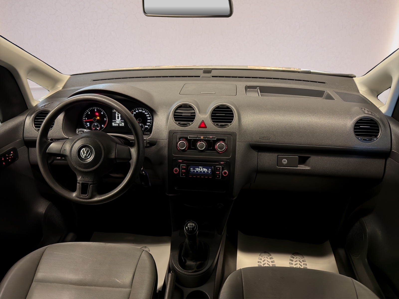 VW Caddy 1.6 TDI-image-9