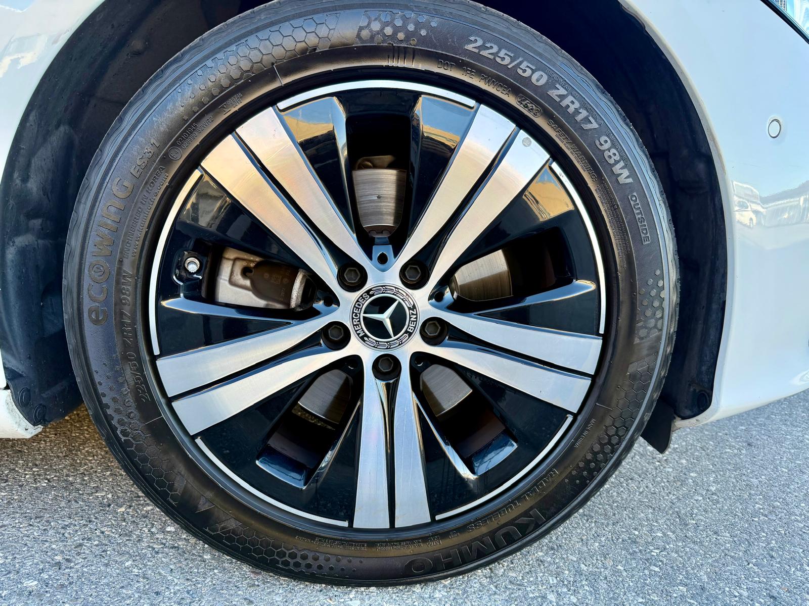 MERCEDES-BENZ C 220 d T 4Matic Avantgarde-image-29