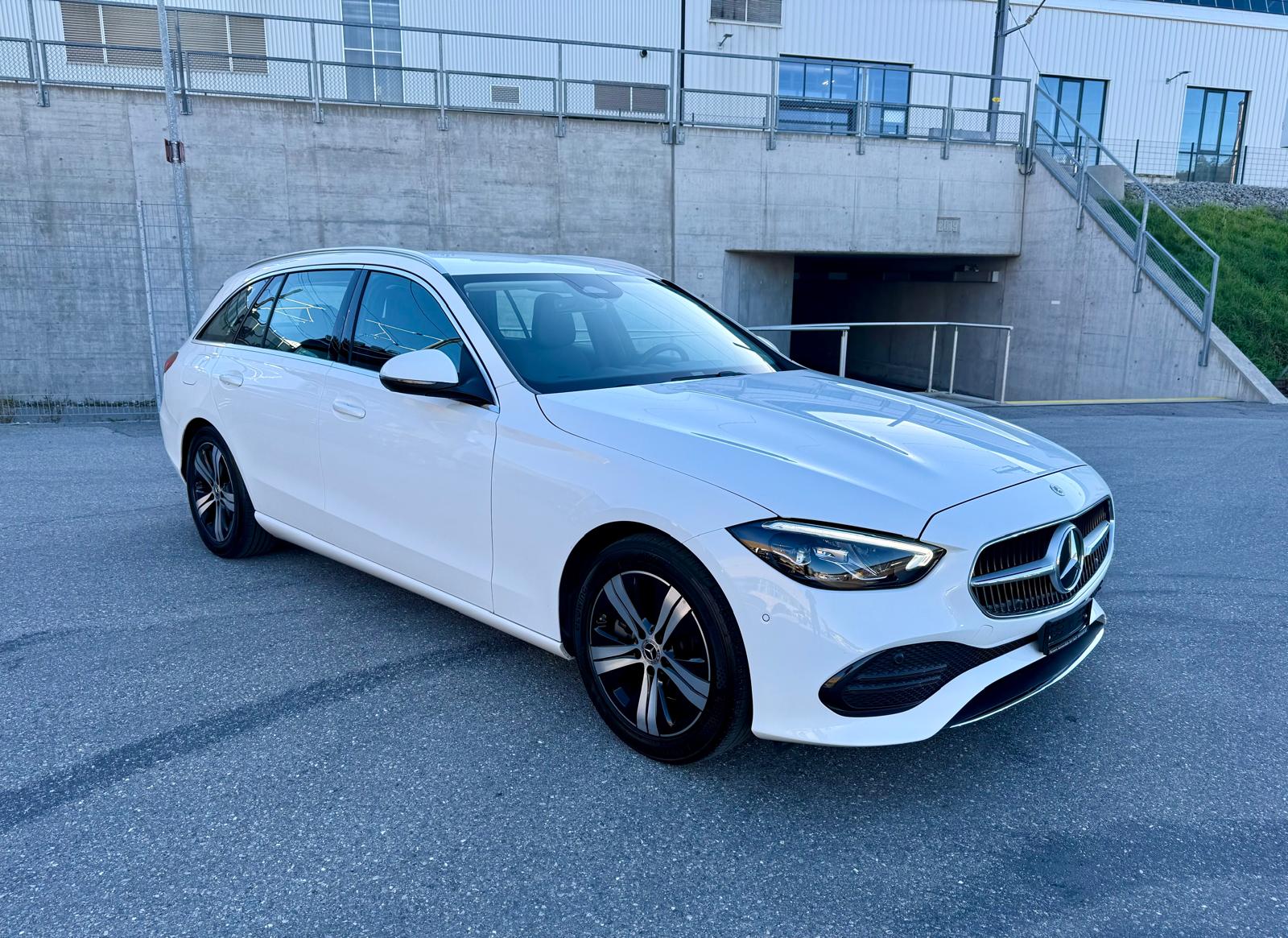 MERCEDES-BENZ C 220 d T 4Matic Avantgarde-image-11